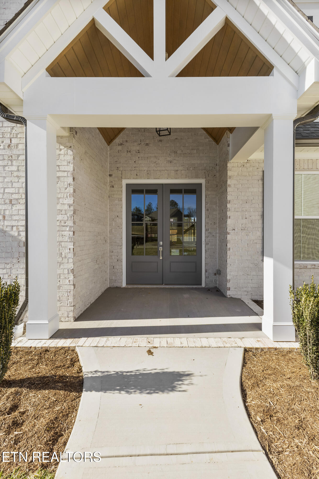 385 Poppy Place Property Photo 10