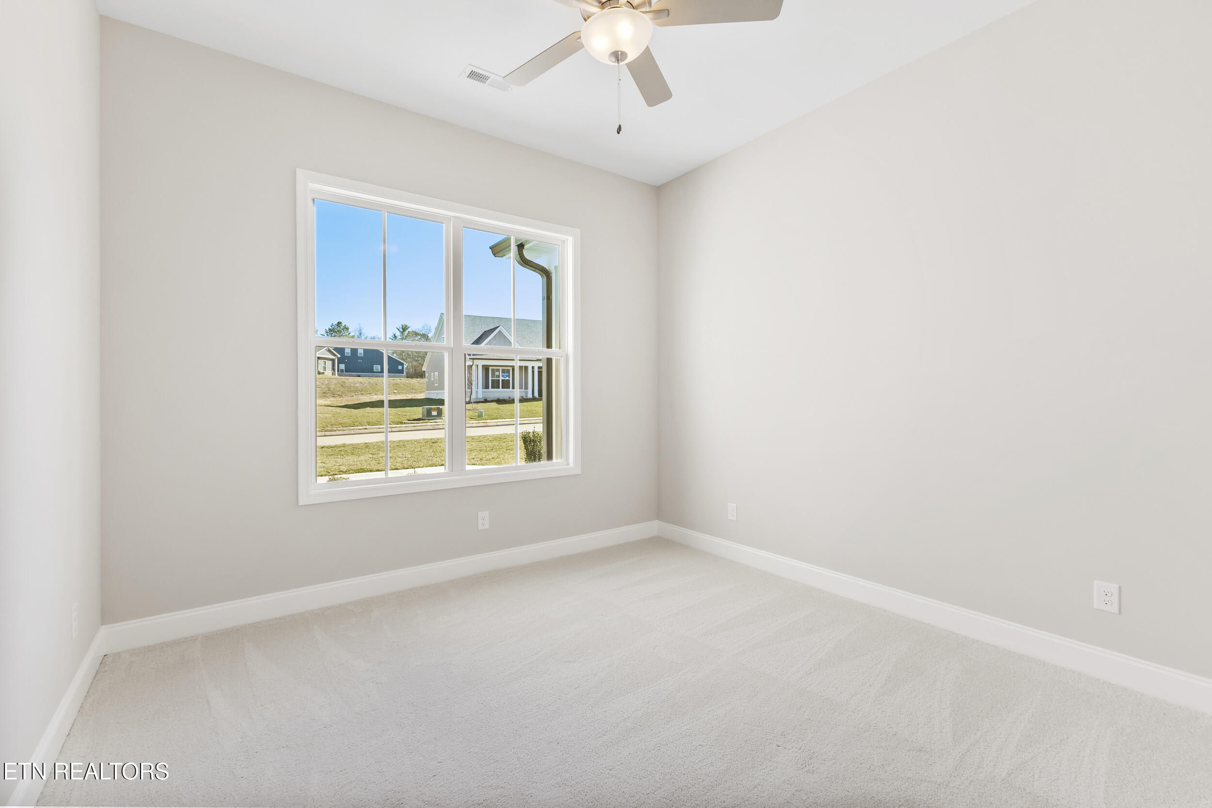 385 Poppy Place Property Photo 38
