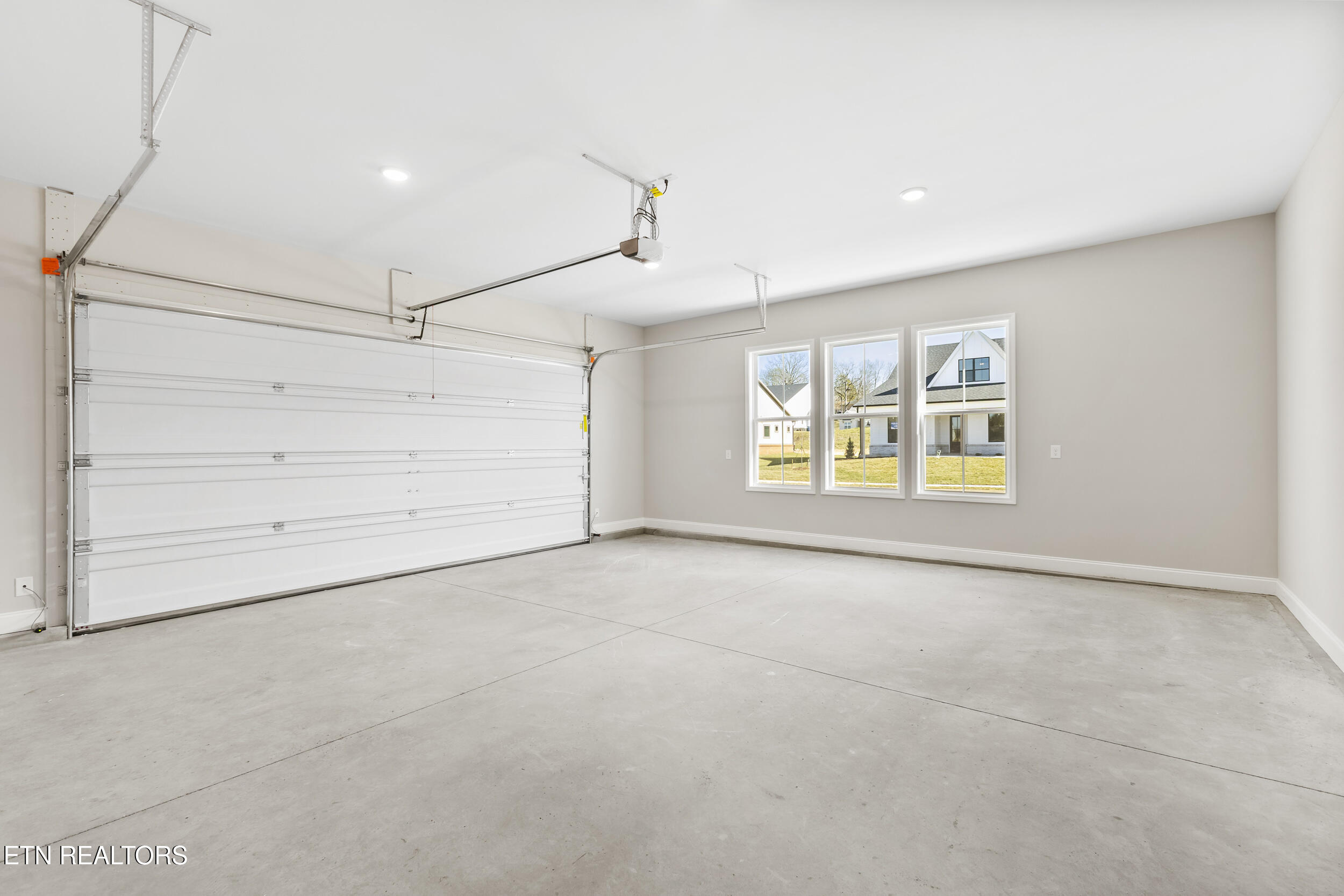 385 Poppy Place Property Photo 51