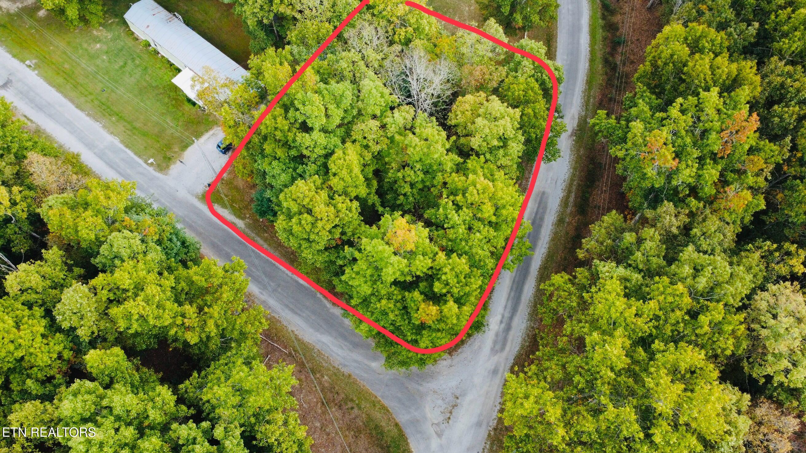 100 Ola Circle Property Photo 5