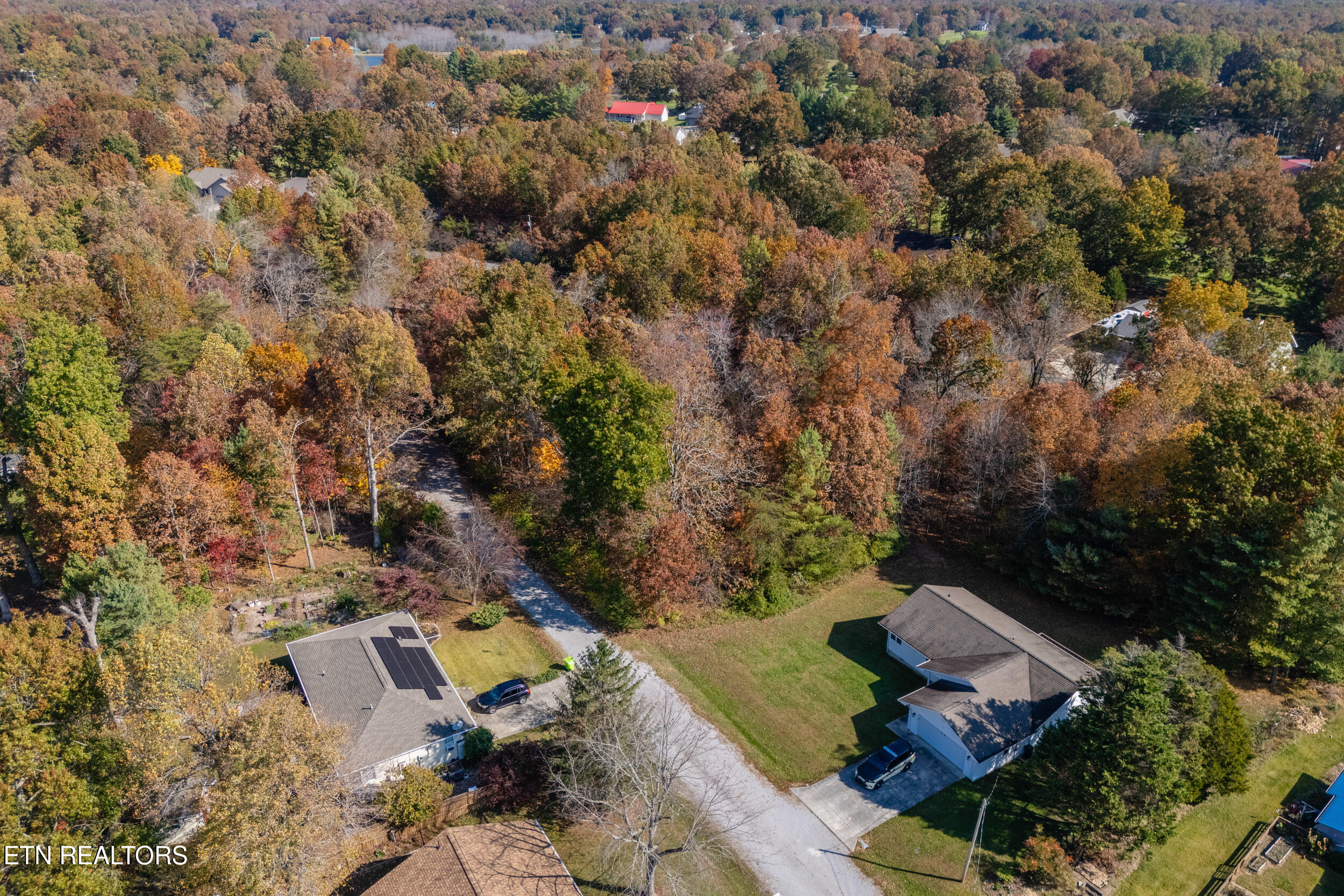 16 Rena Circle Property Photo 11