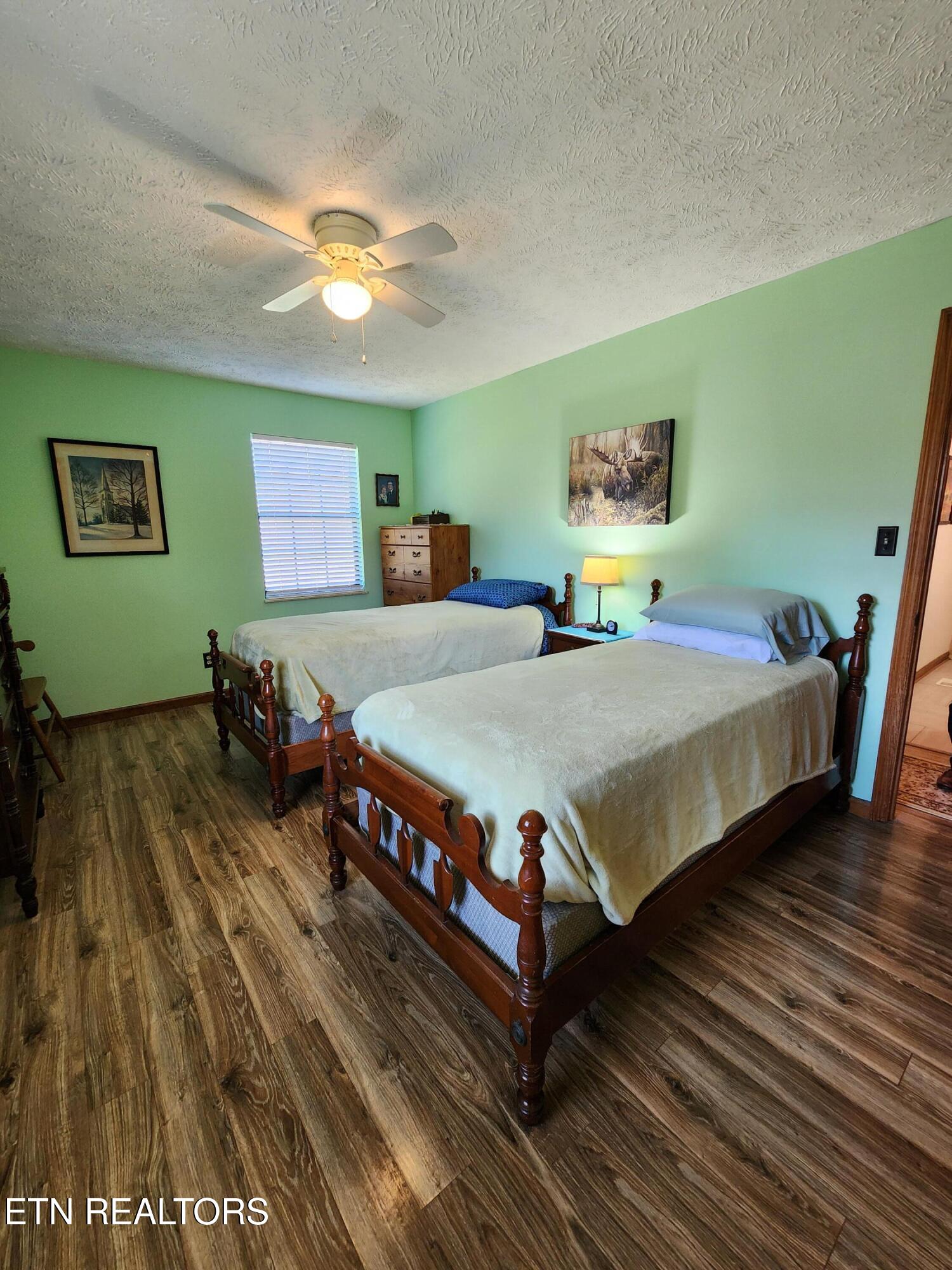 1023 S Dogwood Drive Property Photo 8