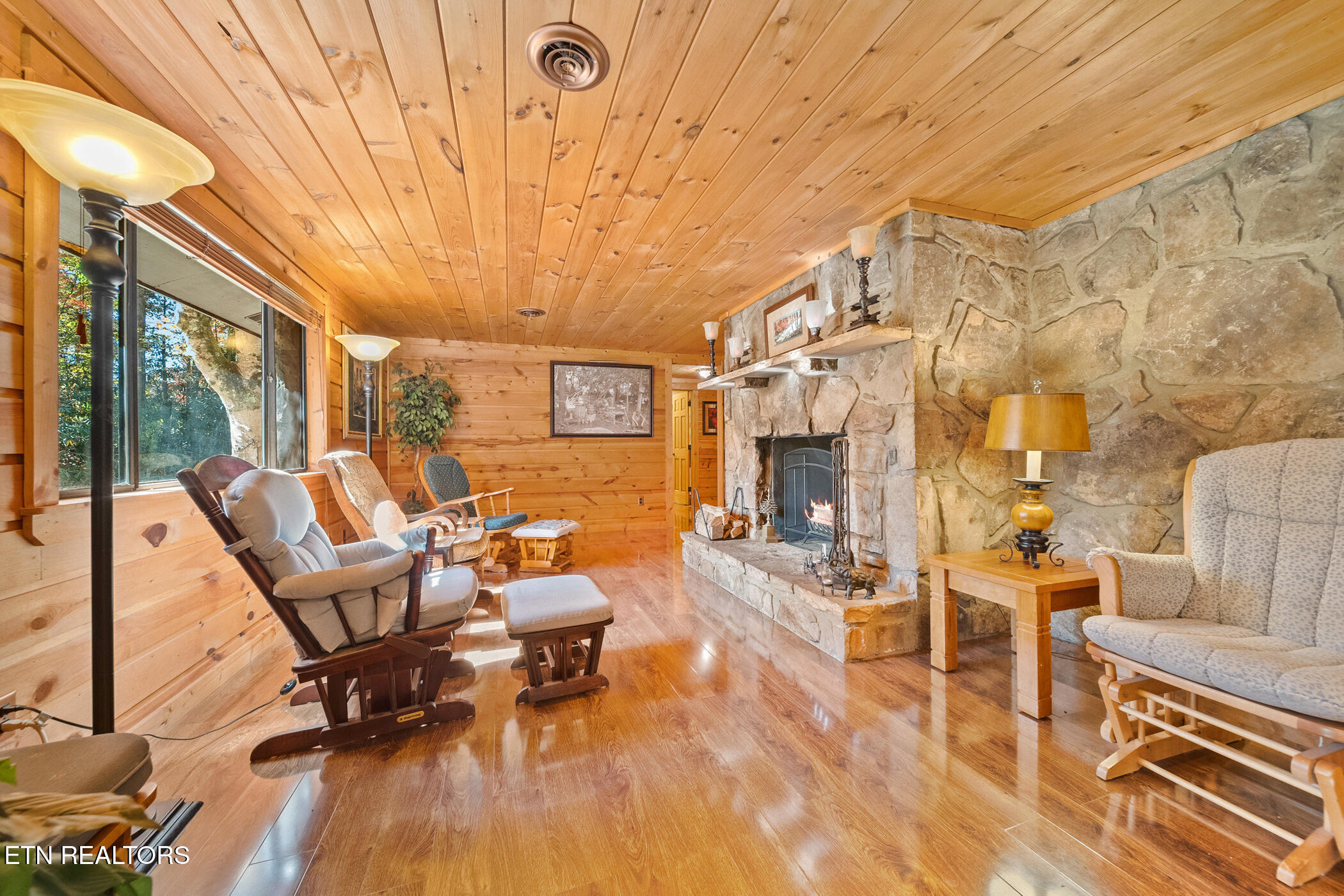 217 Seaton Drive Property Photo 12