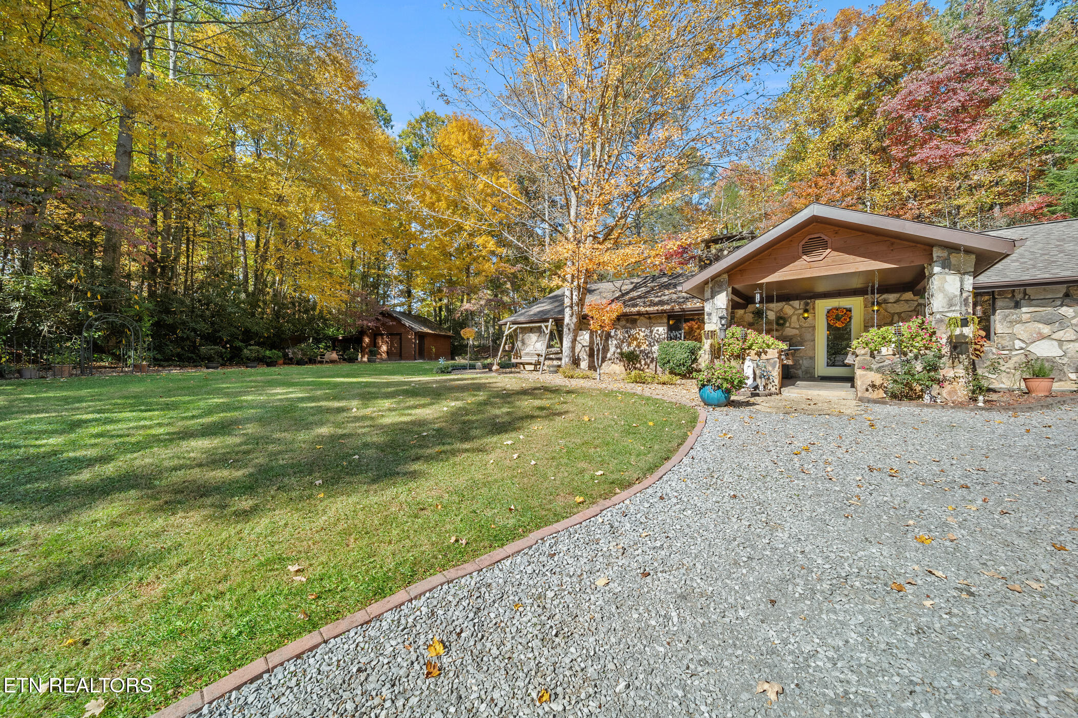 217 Seaton Drive Property Photo 38