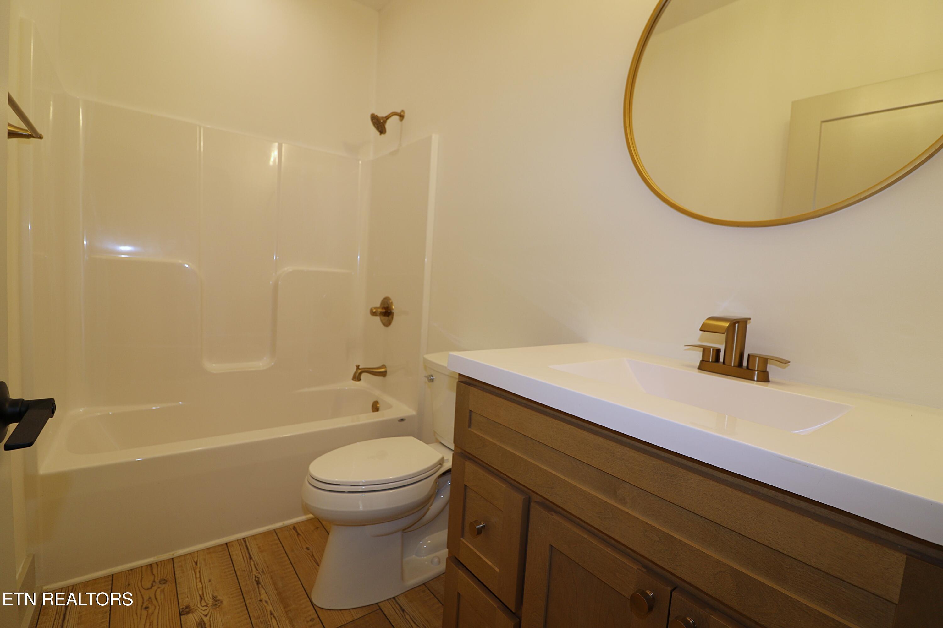 400 Galloway Drive Property Photo 16