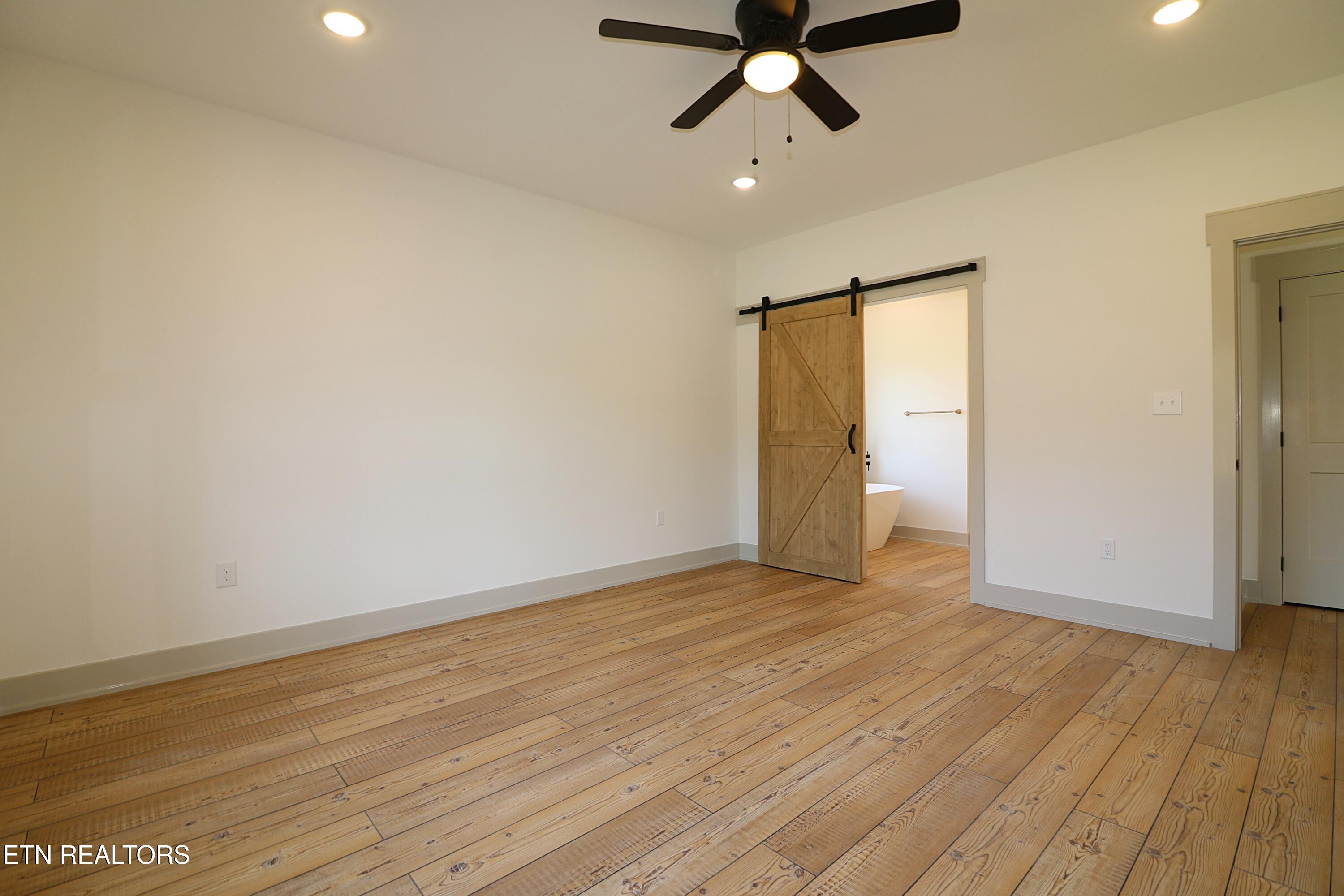 400 Galloway Drive Property Photo 24