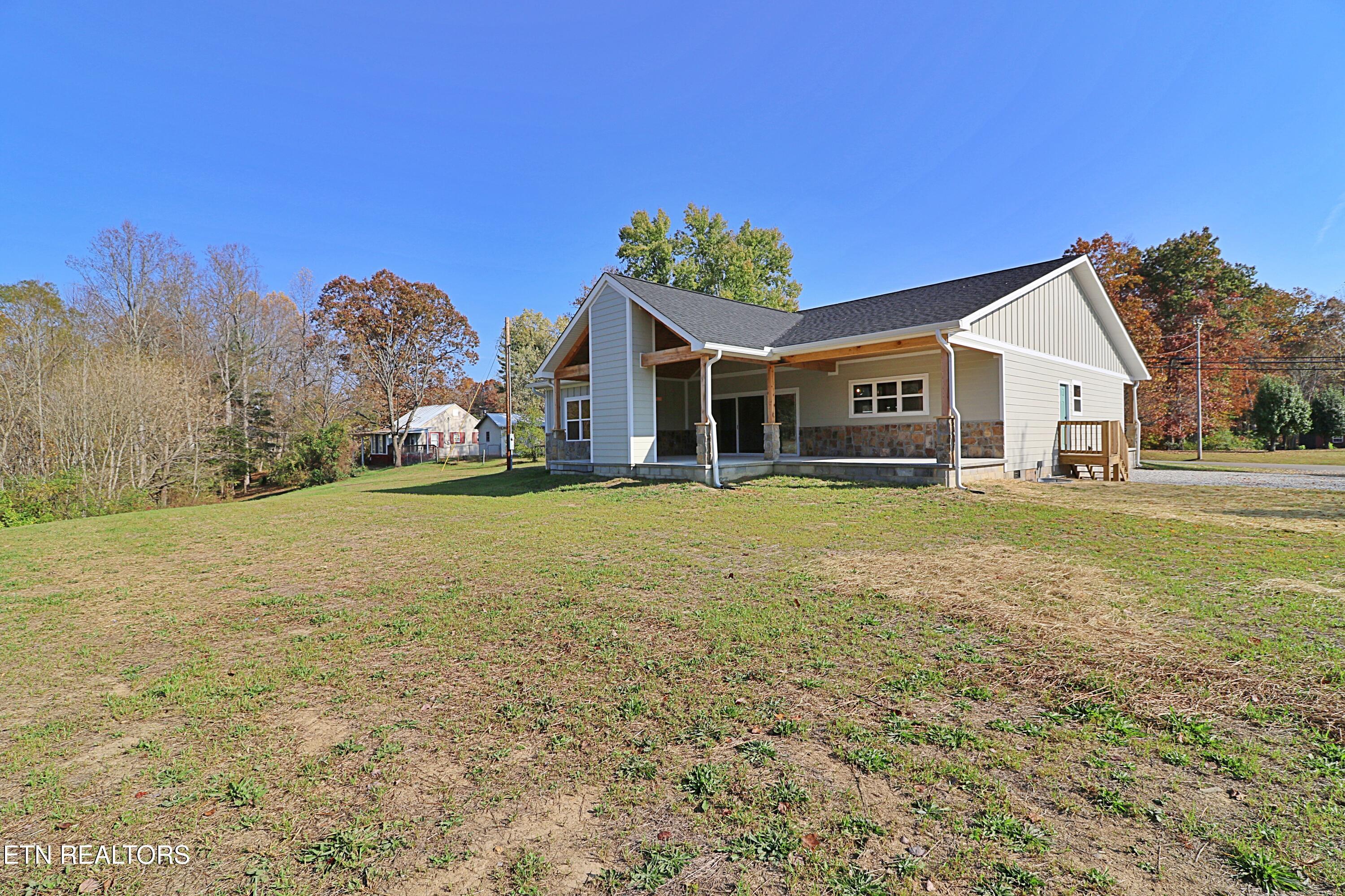 400 Galloway Drive Property Photo 32