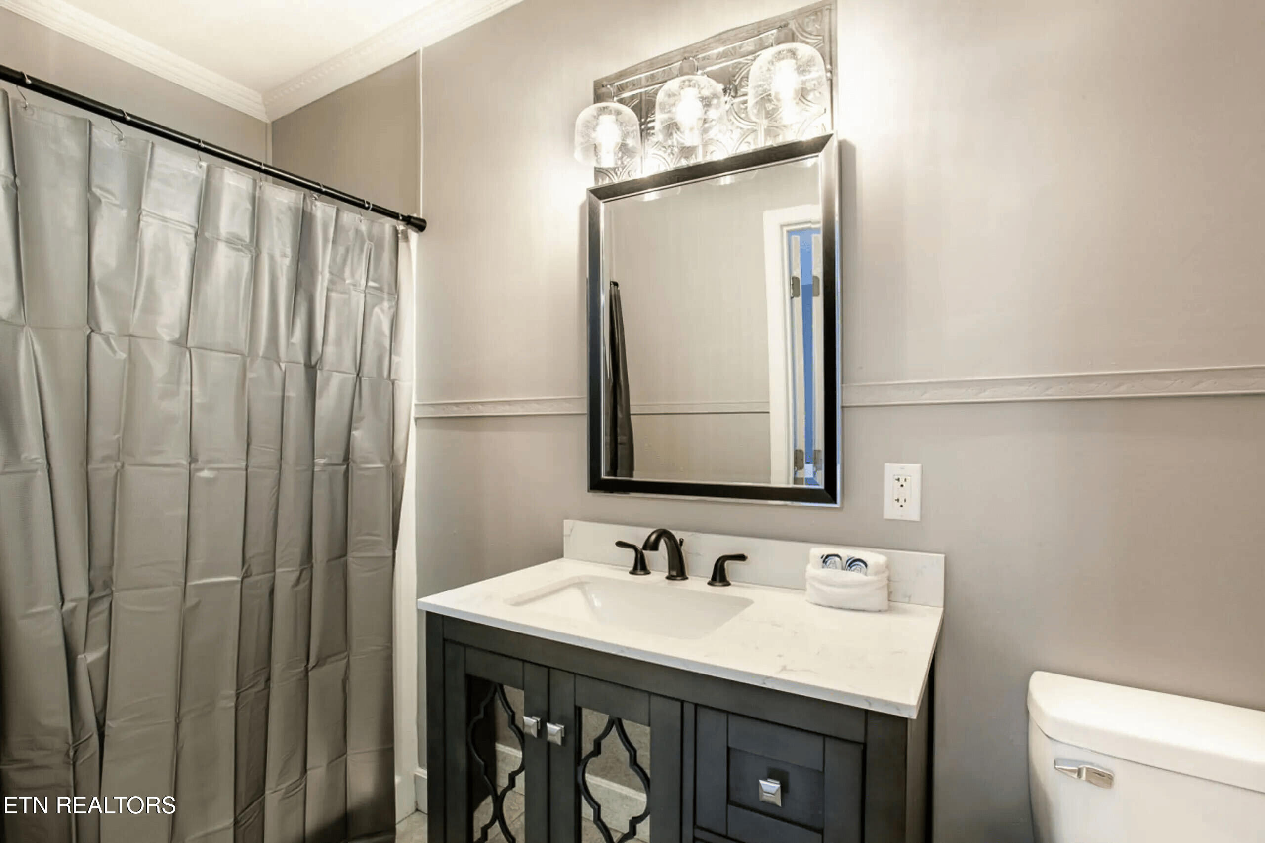 4907 Angie Way Property Photo 13