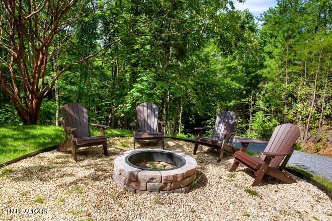 4907 Angie Way Property Photo 18