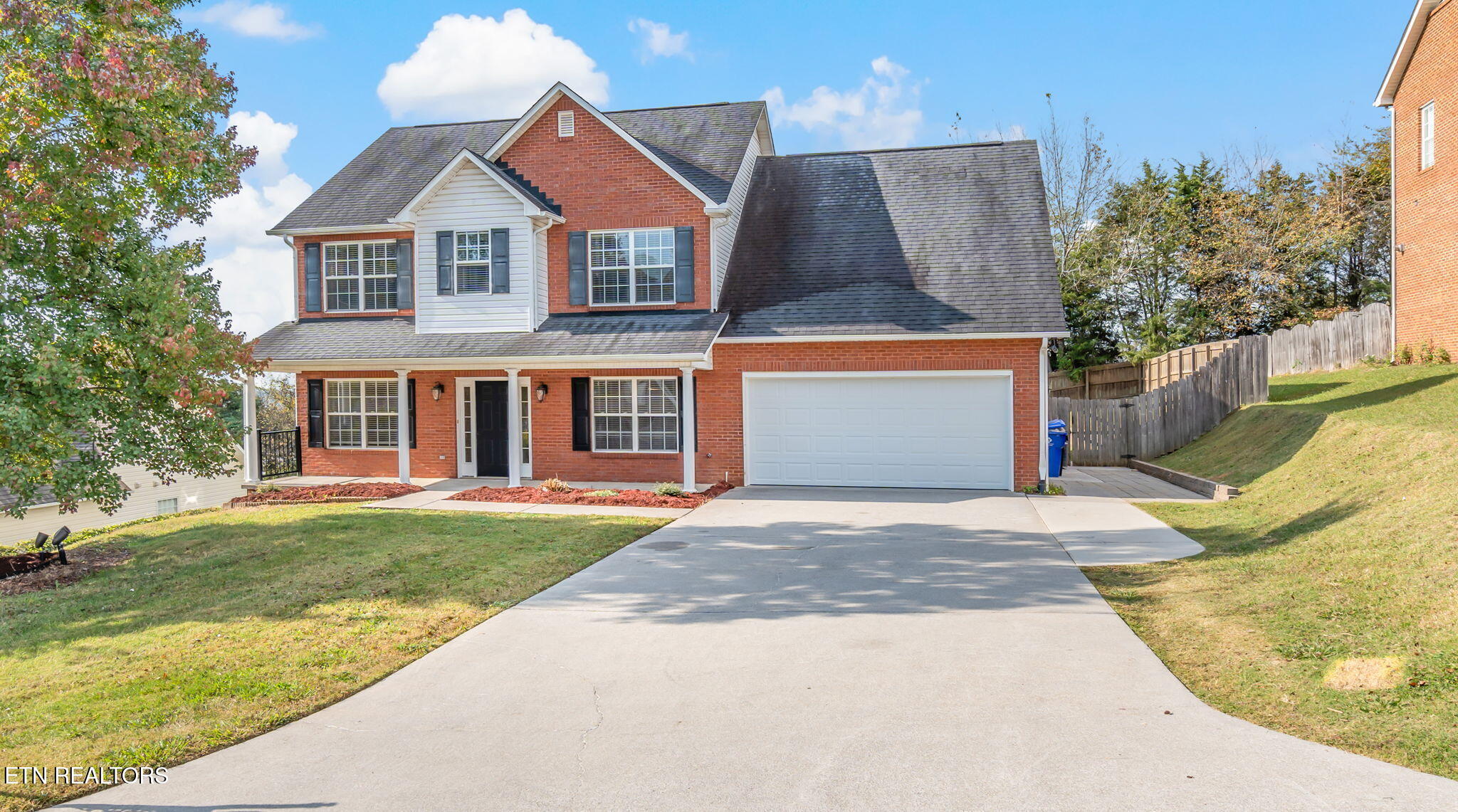 1843 Falling Waters Rd Property Photo 1