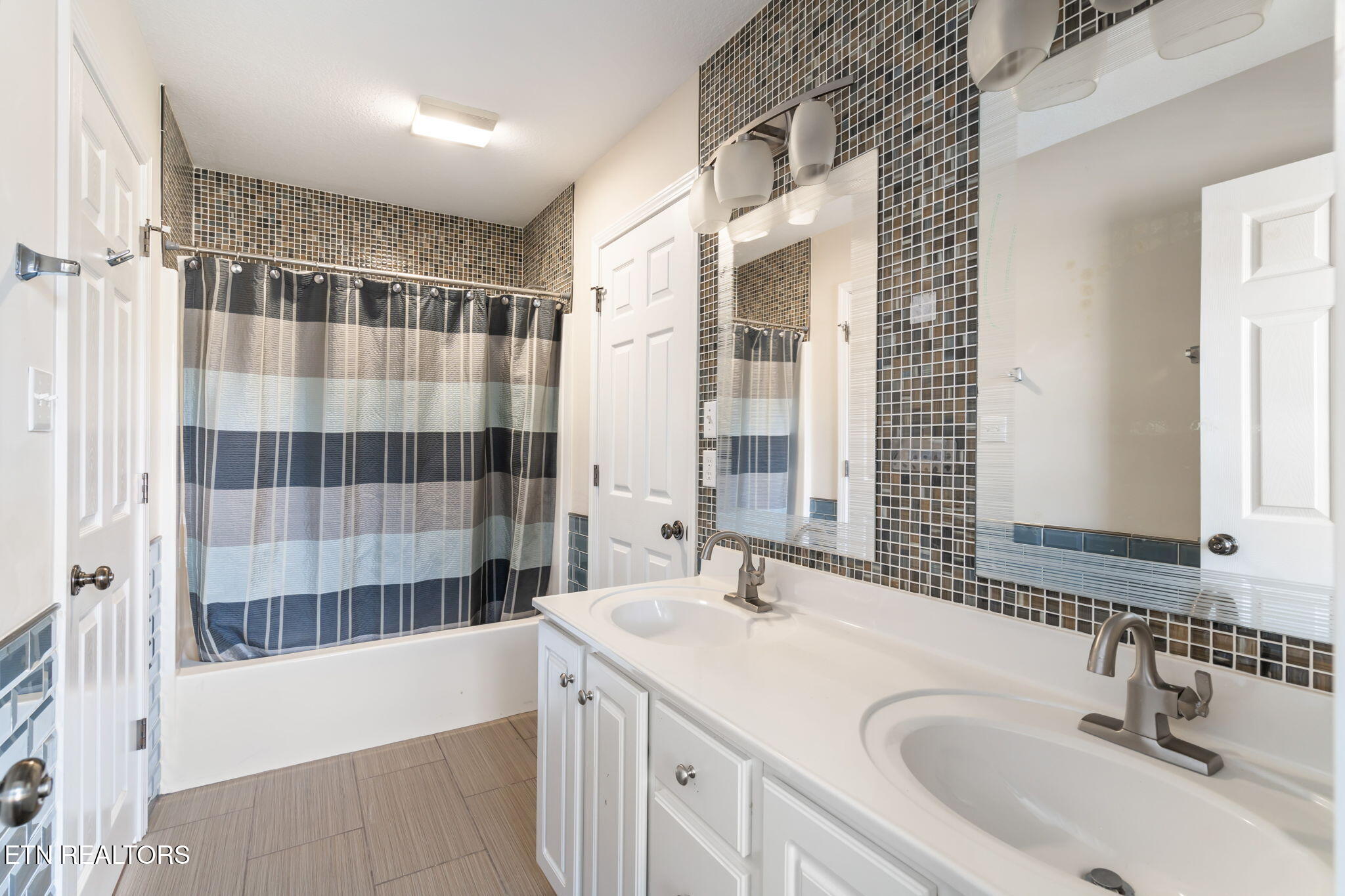 1843 Falling Waters Rd Property Photo 32