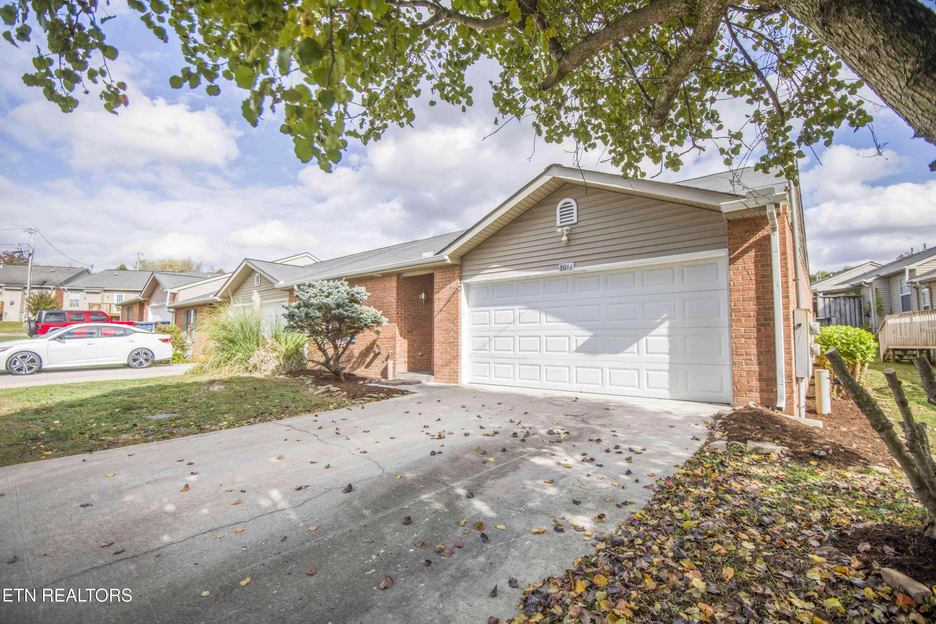 8014 Fenton Way Property Photo 3