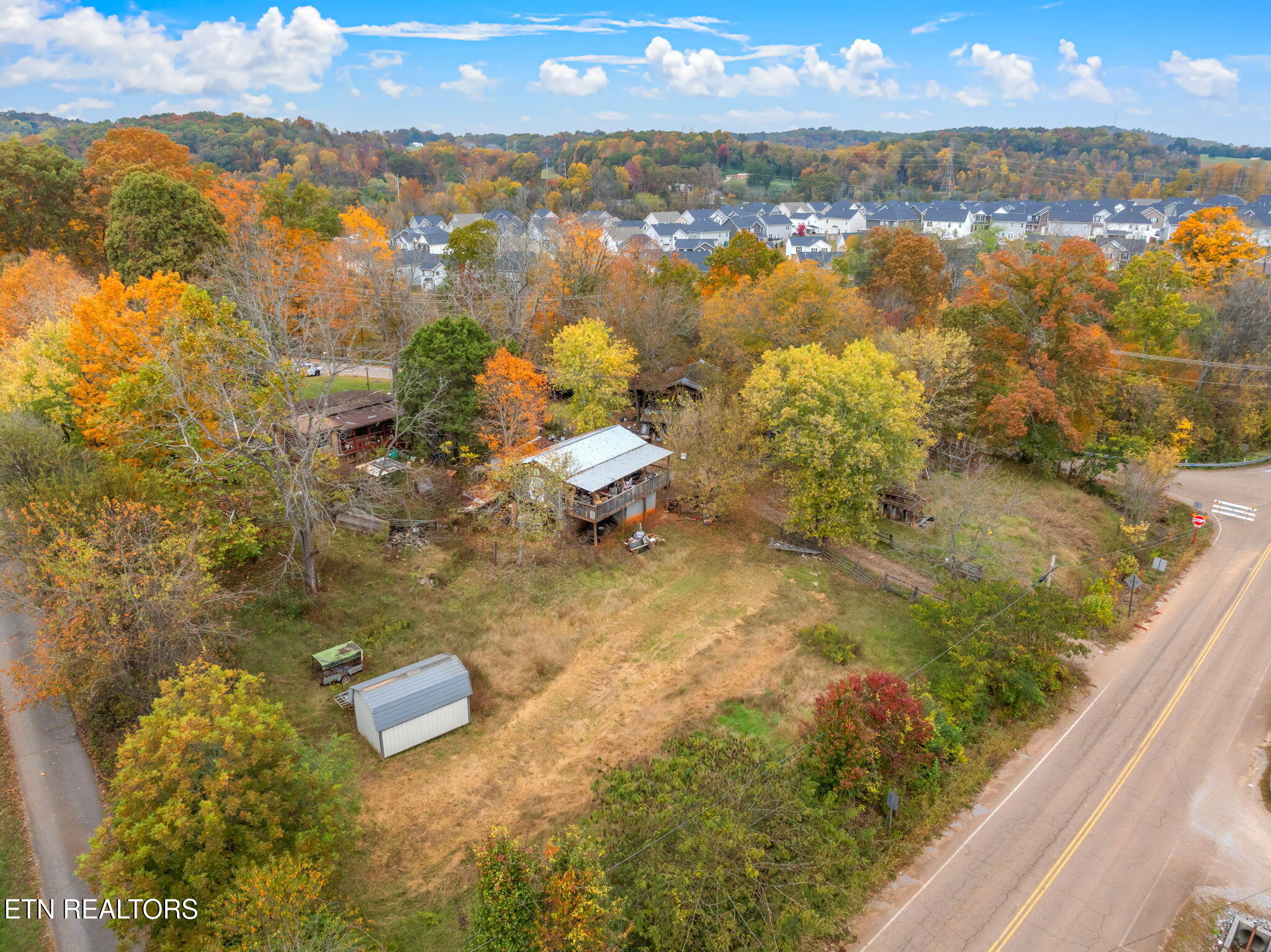 3175 Byington Solway Rd Property Photo 5