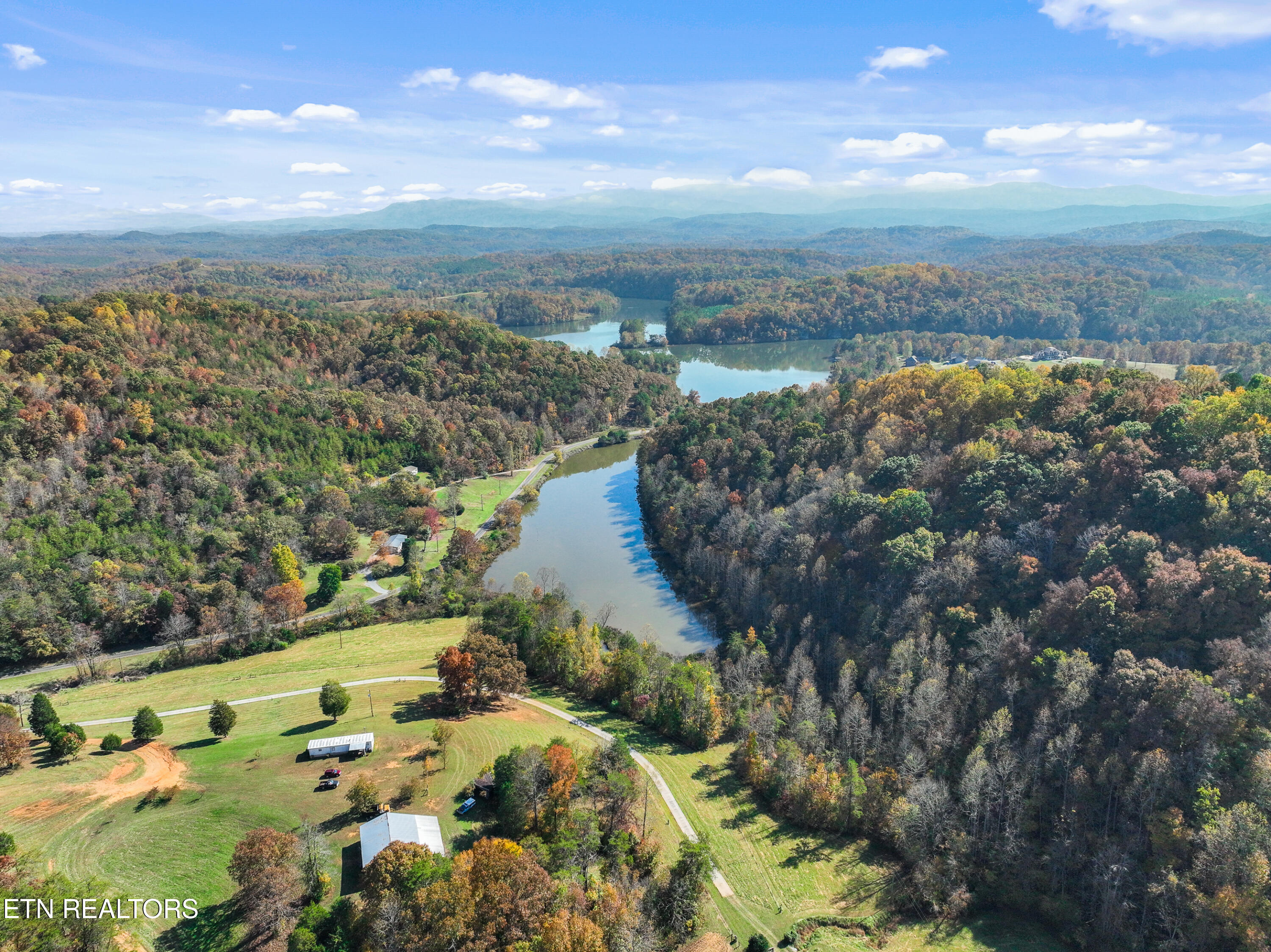 951 Scenic River Rd Property Photo 2