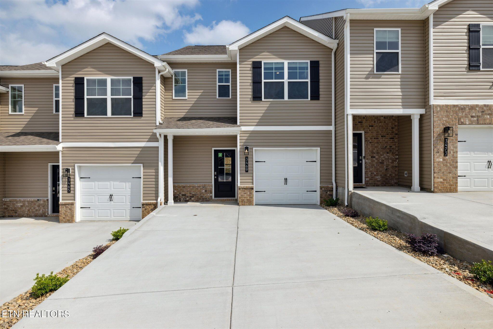 3469 Tyee Crossing Way Property Photo