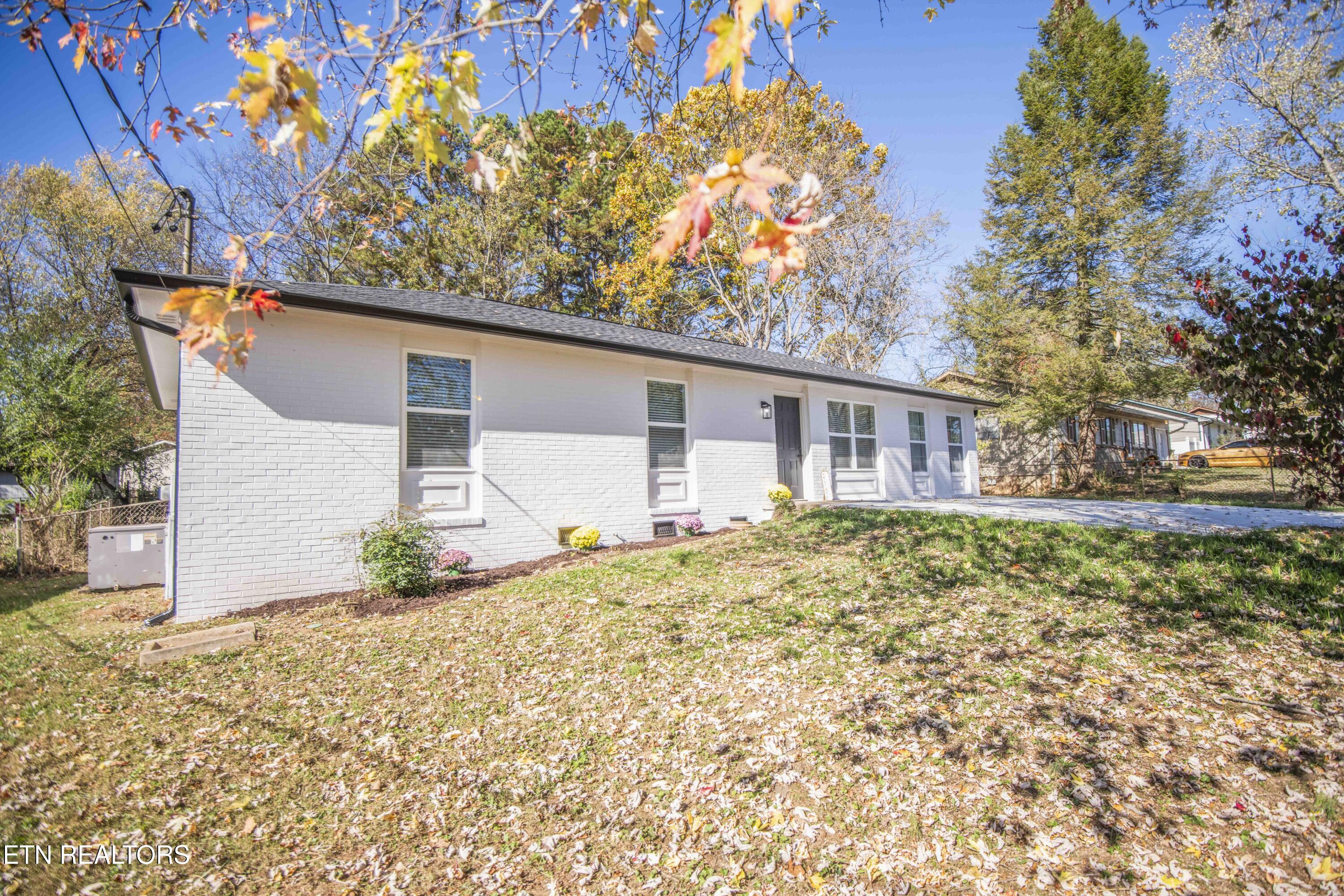 1021 Ruskin Drive Property Photo 1