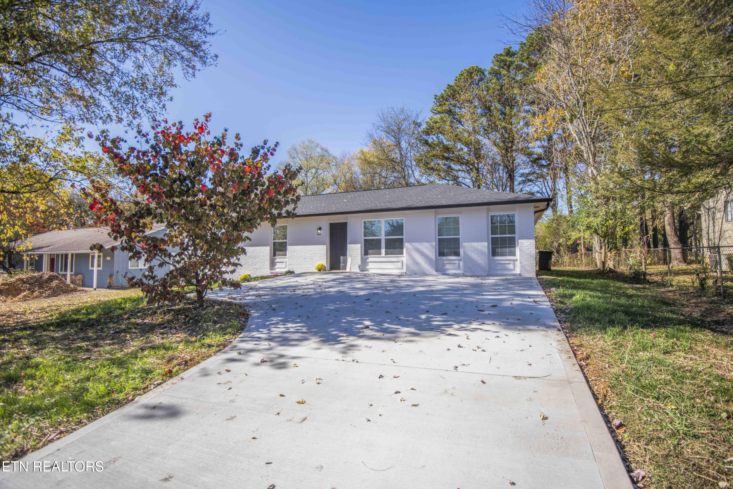 1021 Ruskin Drive Property Photo 3