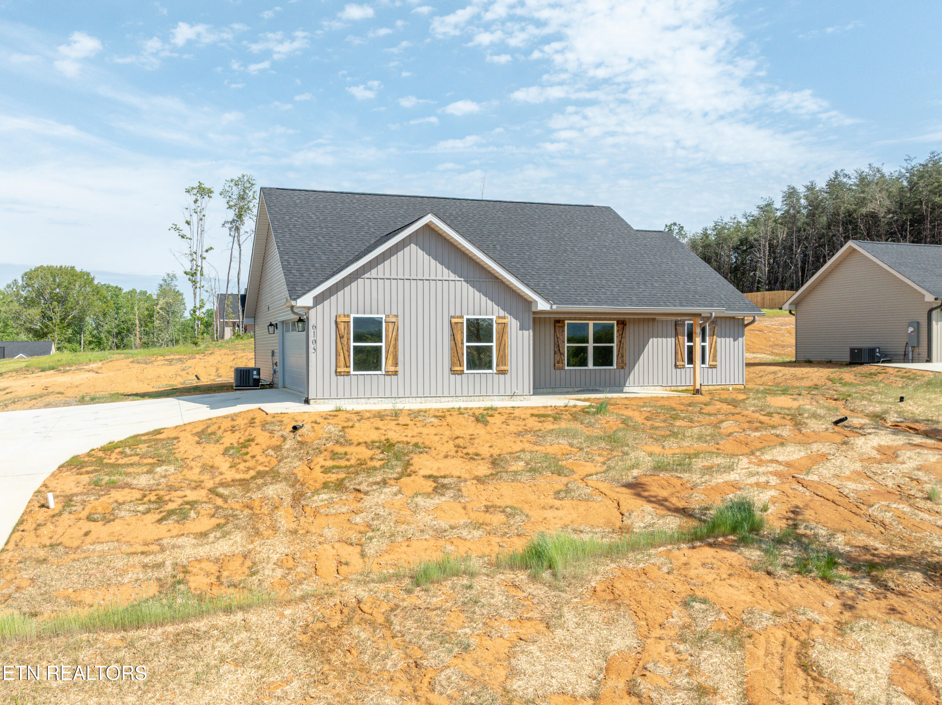 6105 Lanier Rd Property Photo 1