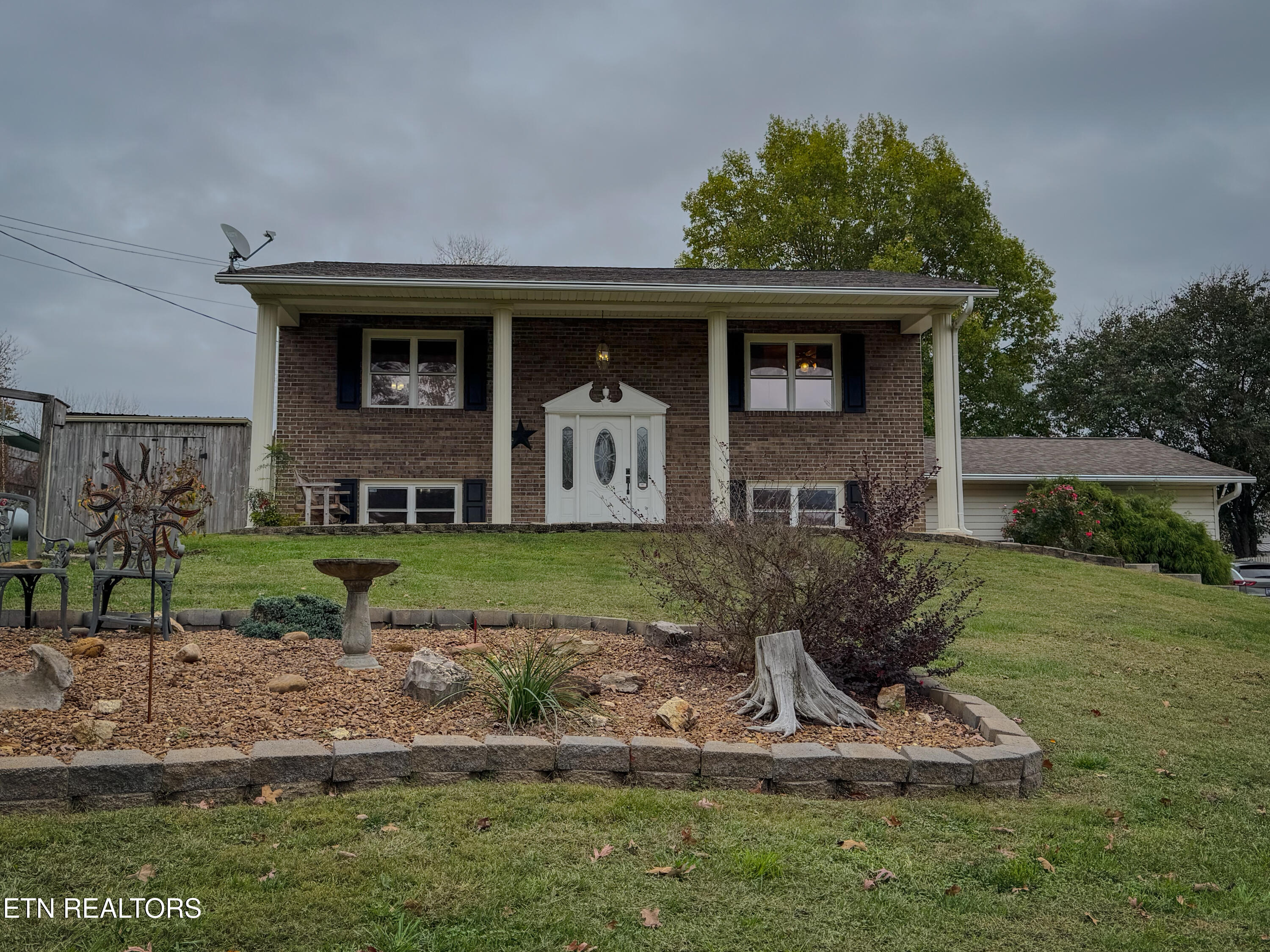 121 Highland Drive Property Photo