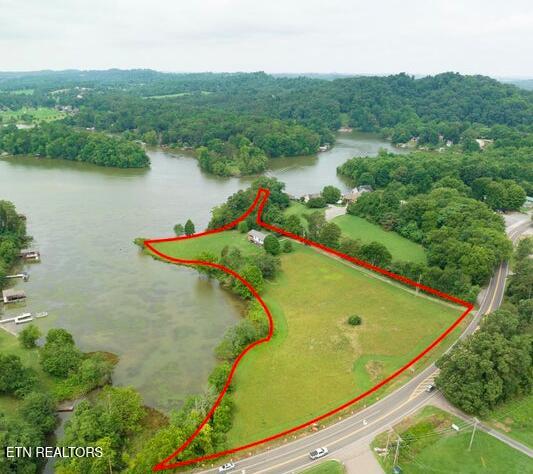 3021 Louisville Rd Property Photo 1