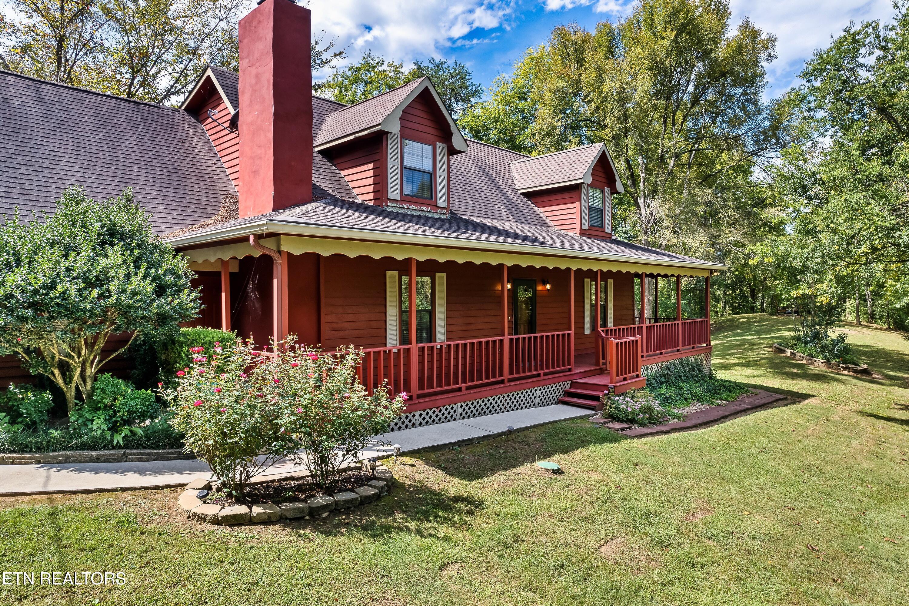 305 Chestnut Ridge Rd Property Photo