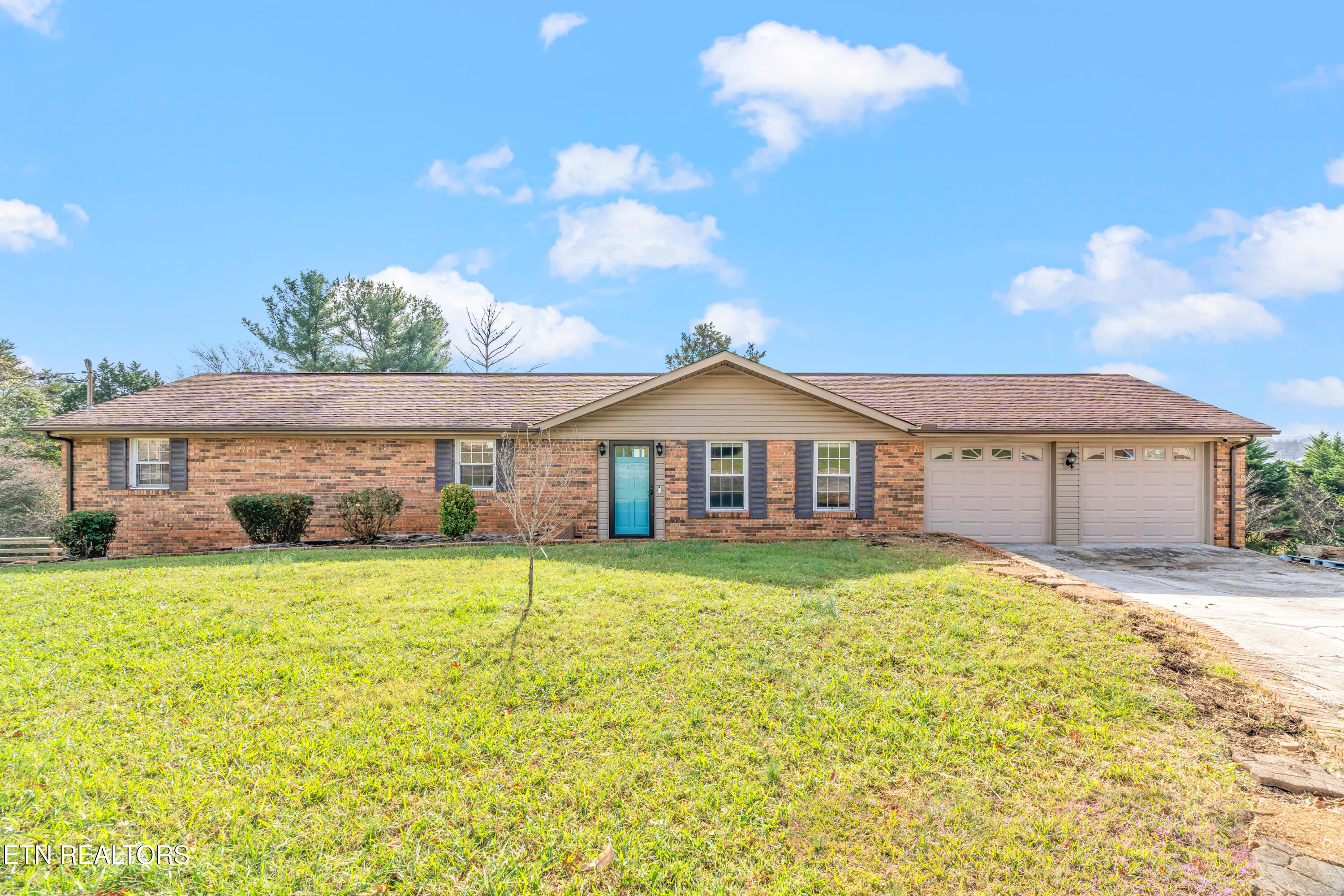 4995 Cotton Wood Lane Property Photo
