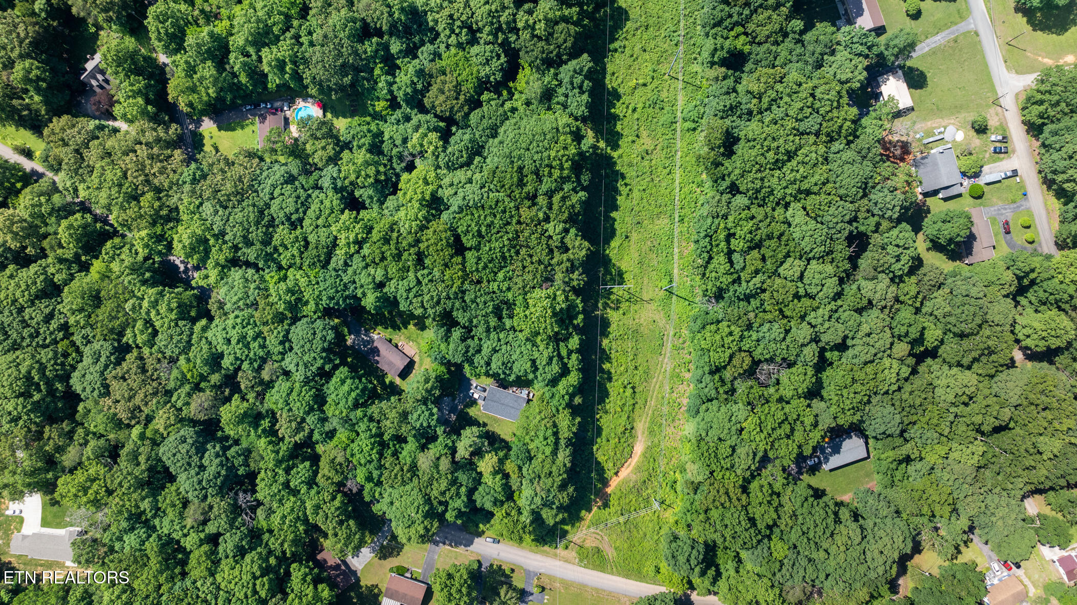Holland Tr Property Photo 8