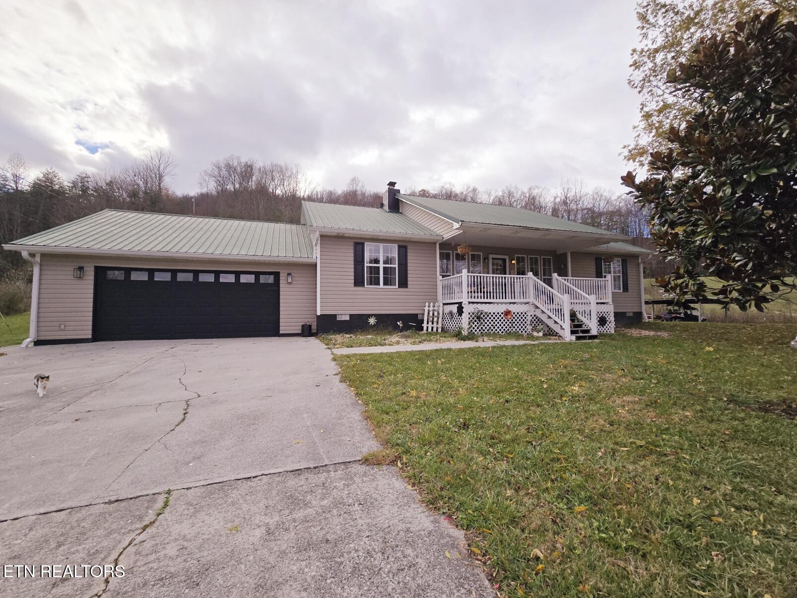795 Sled Creek Rd Property Photo