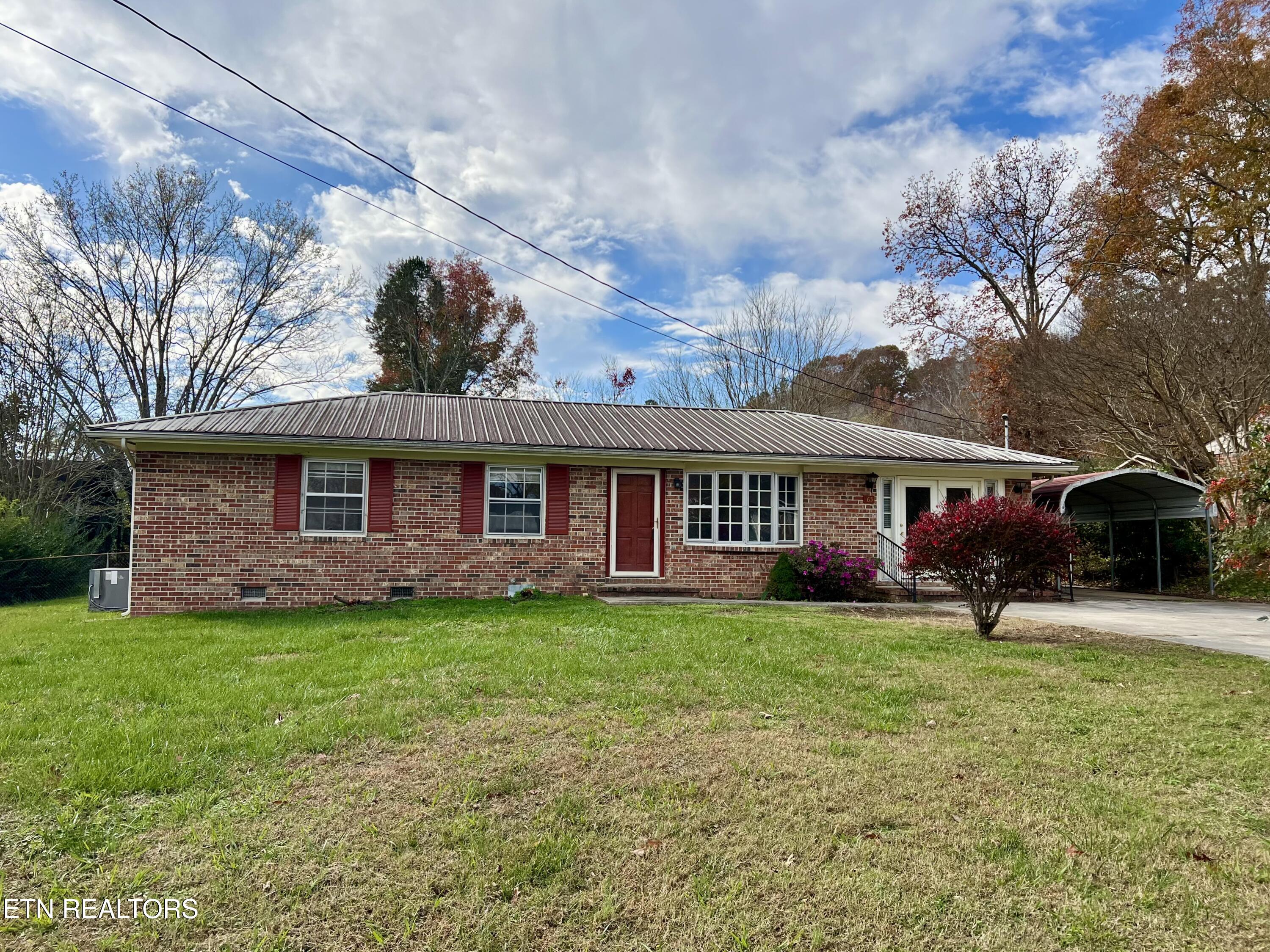 165 Azalea Ave Property Photo