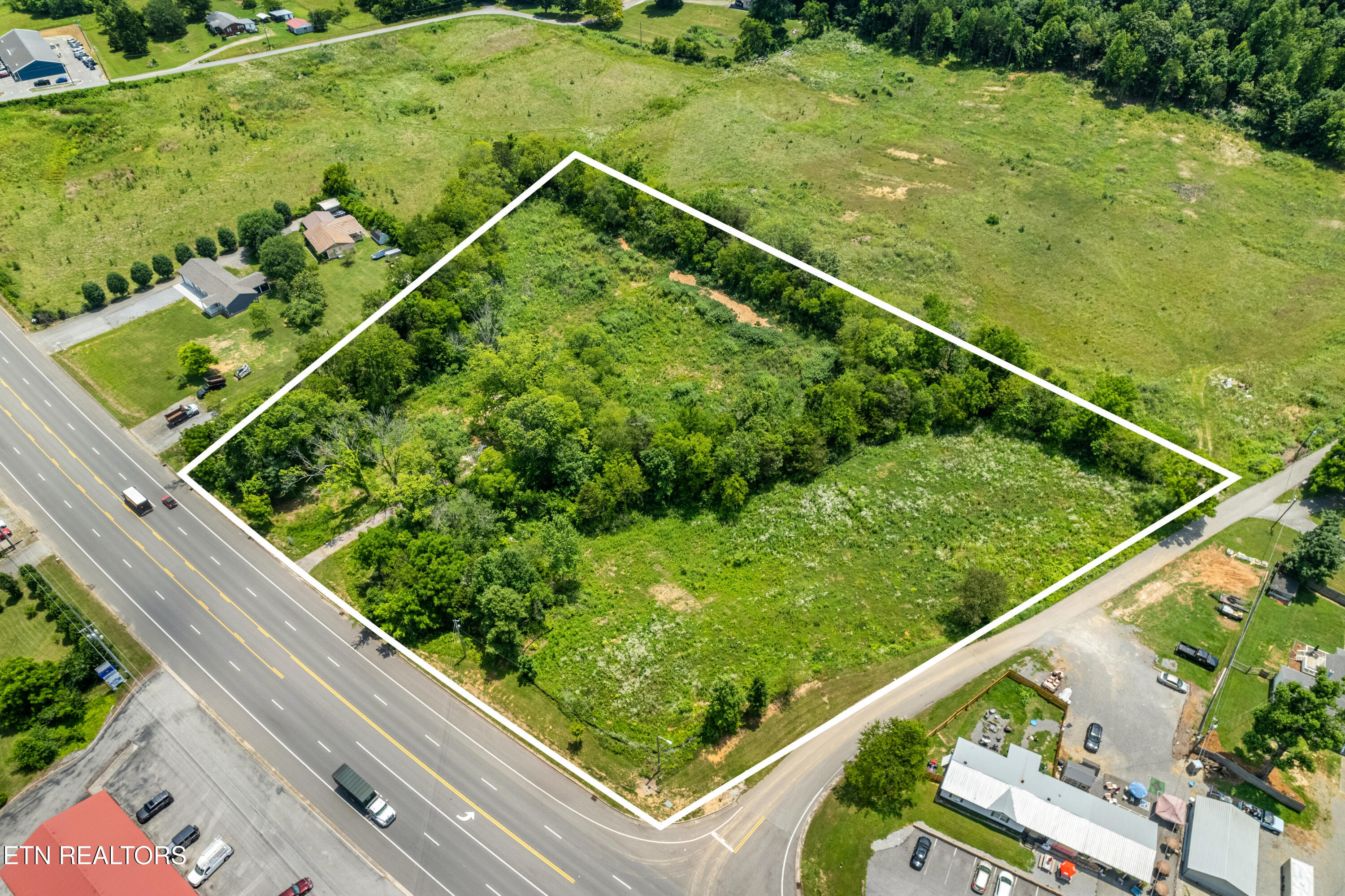 1735 Hwy 411 Property Photo