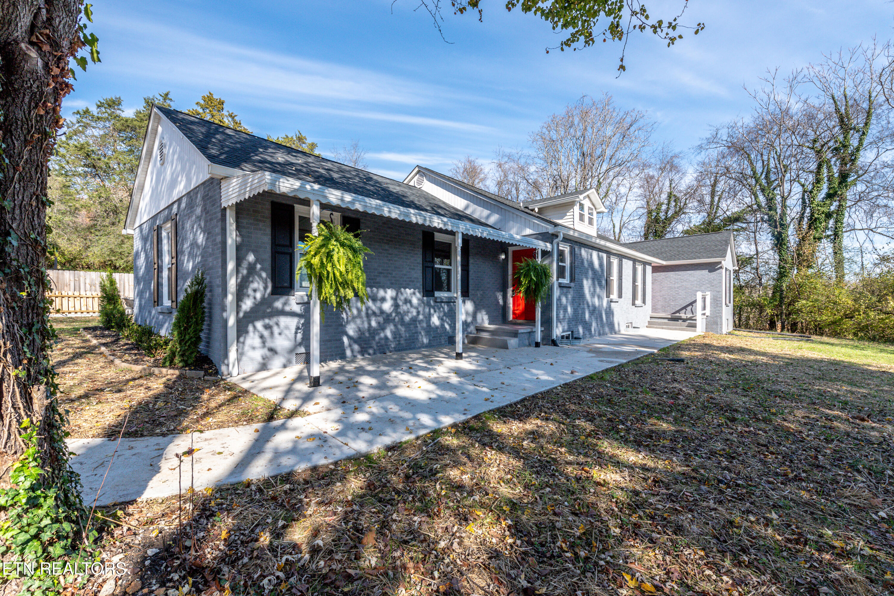 311 Potter Rd Property Photo