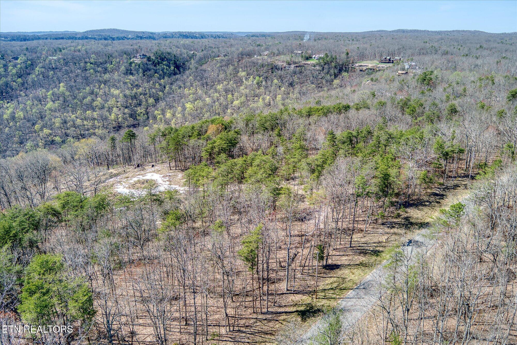 1560 E Overlook Rd Property Photo 5