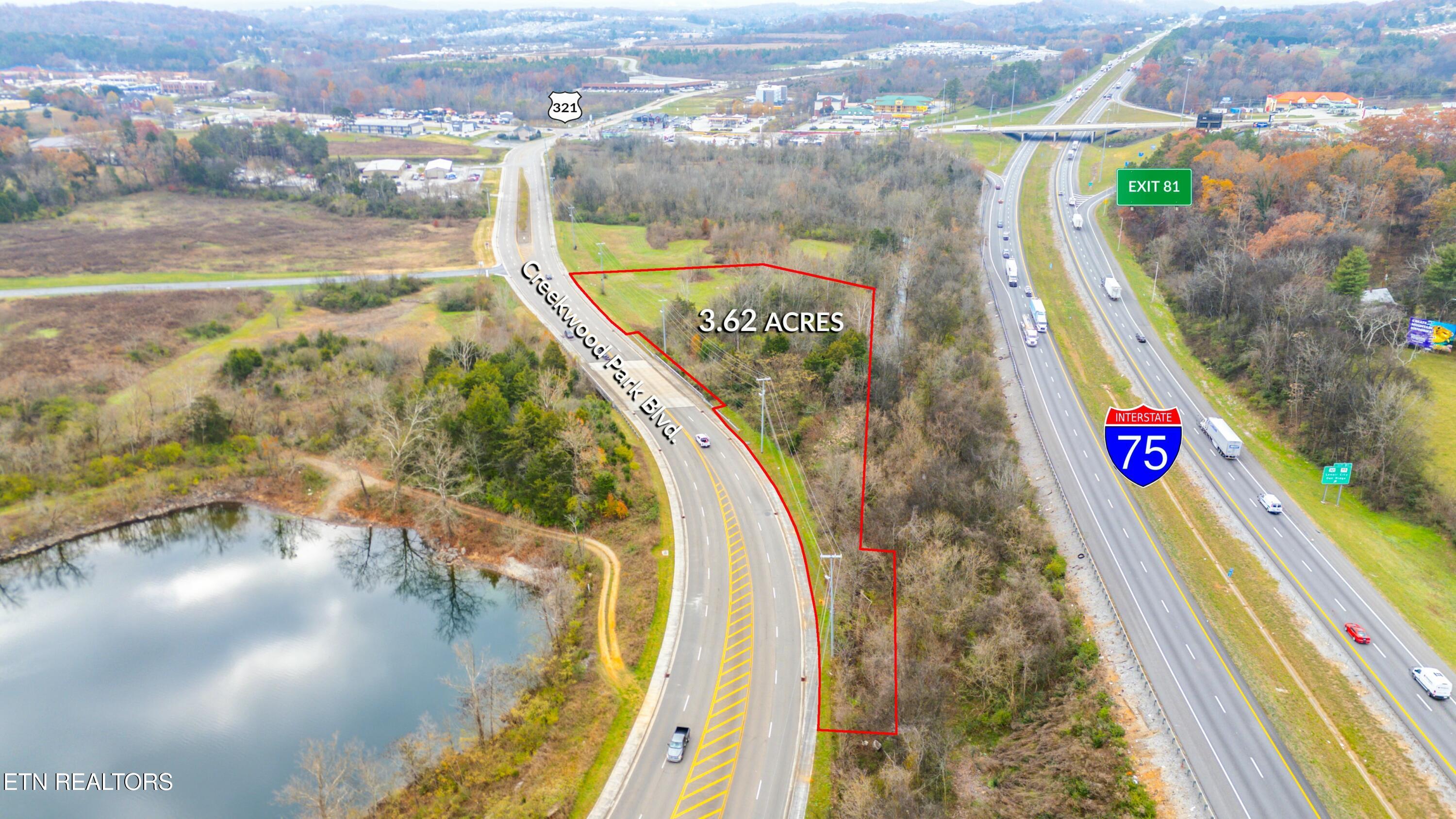 2557 Creekwood Park Blvd Property Photo 2