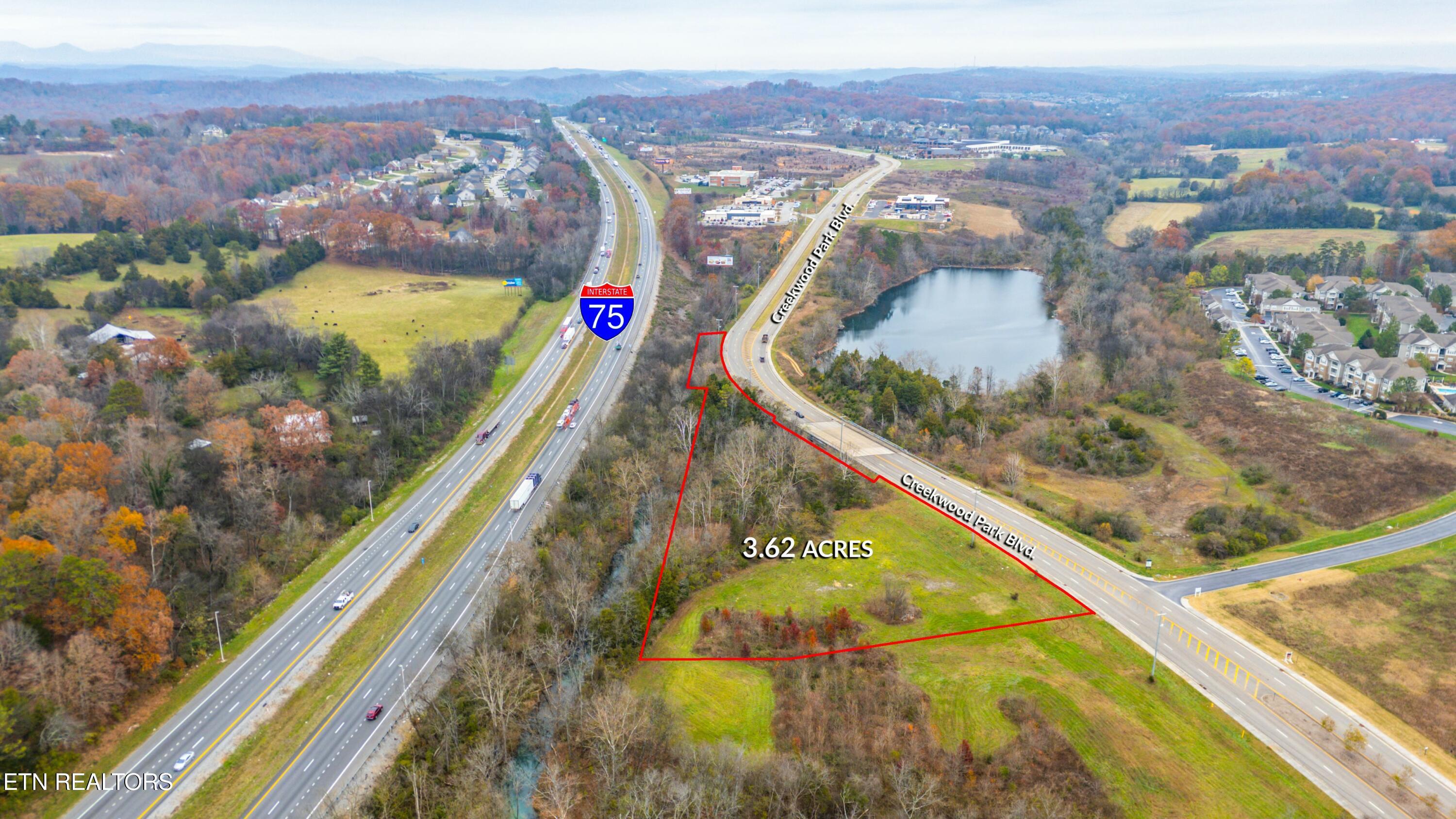 2557 Creekwood Park Blvd Property Photo 10