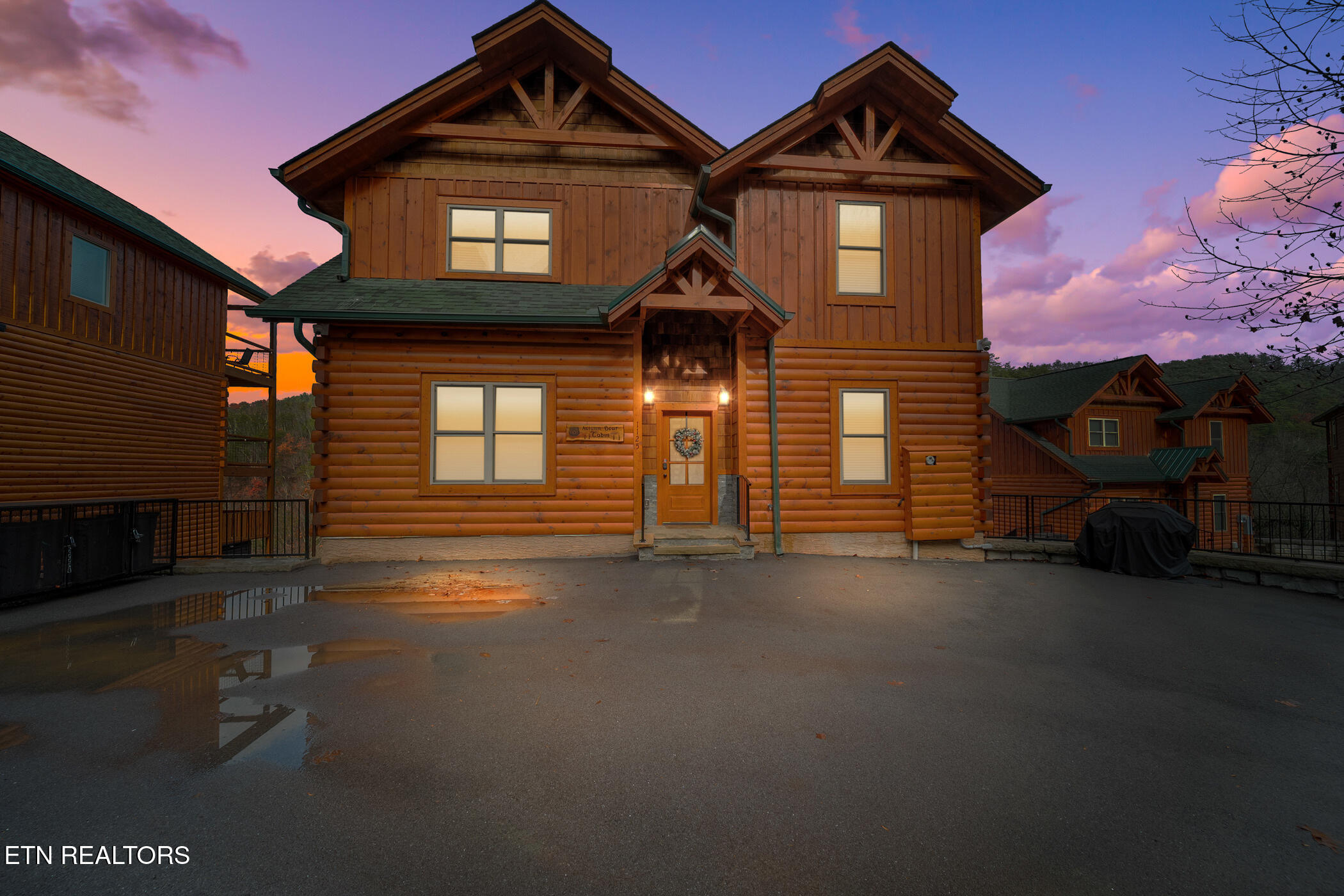 1125 Autumn Path Way Property Photo