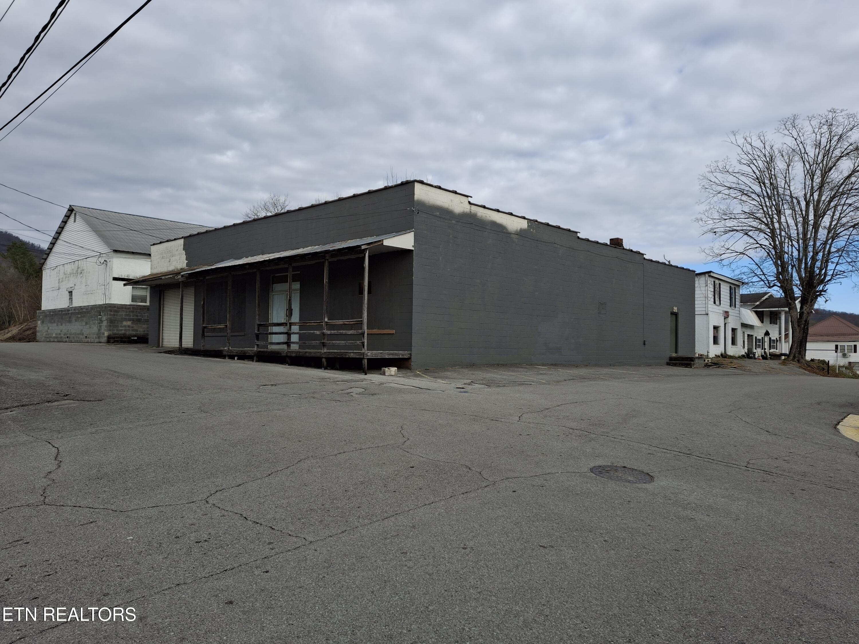 180 Jockey St Property Photo