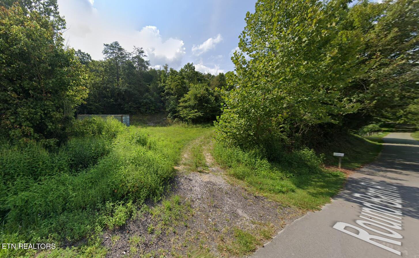 1644 Round Barn Rd Property Photo