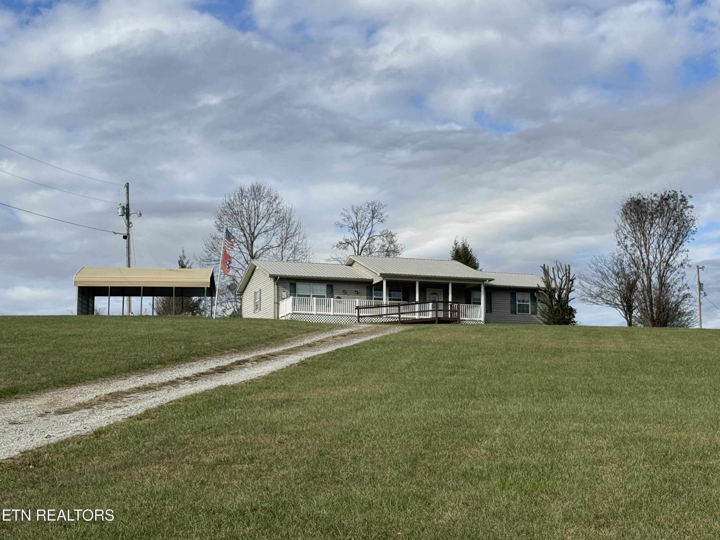 276 O & W Rd Property Photo