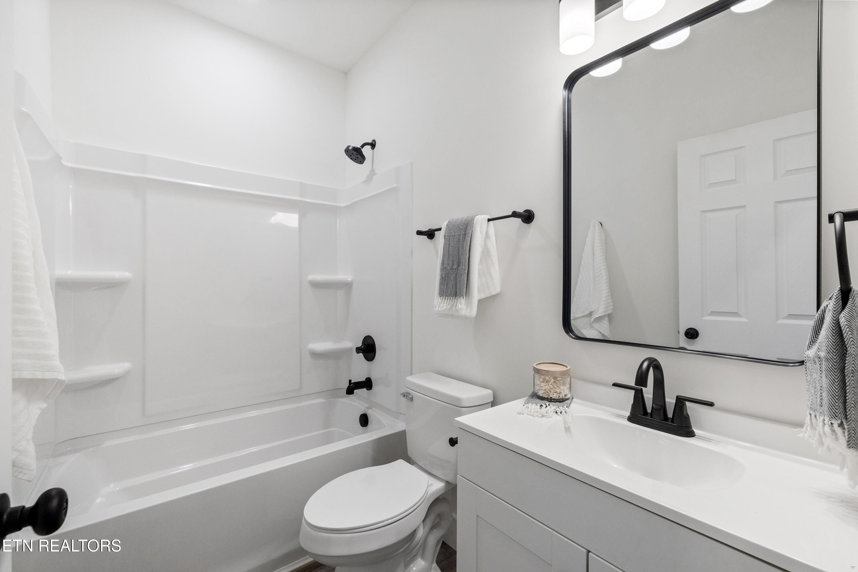 3215 Ashland Ave Property Photo 18