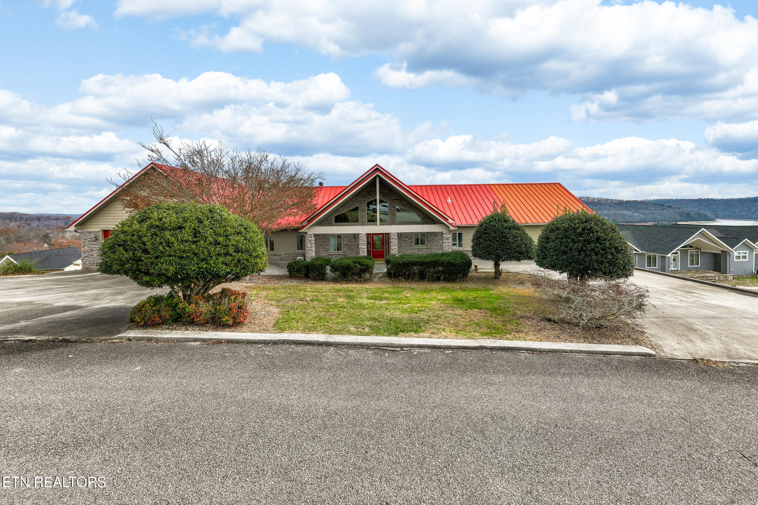 292 Deer Meadow Circle Property Photo
