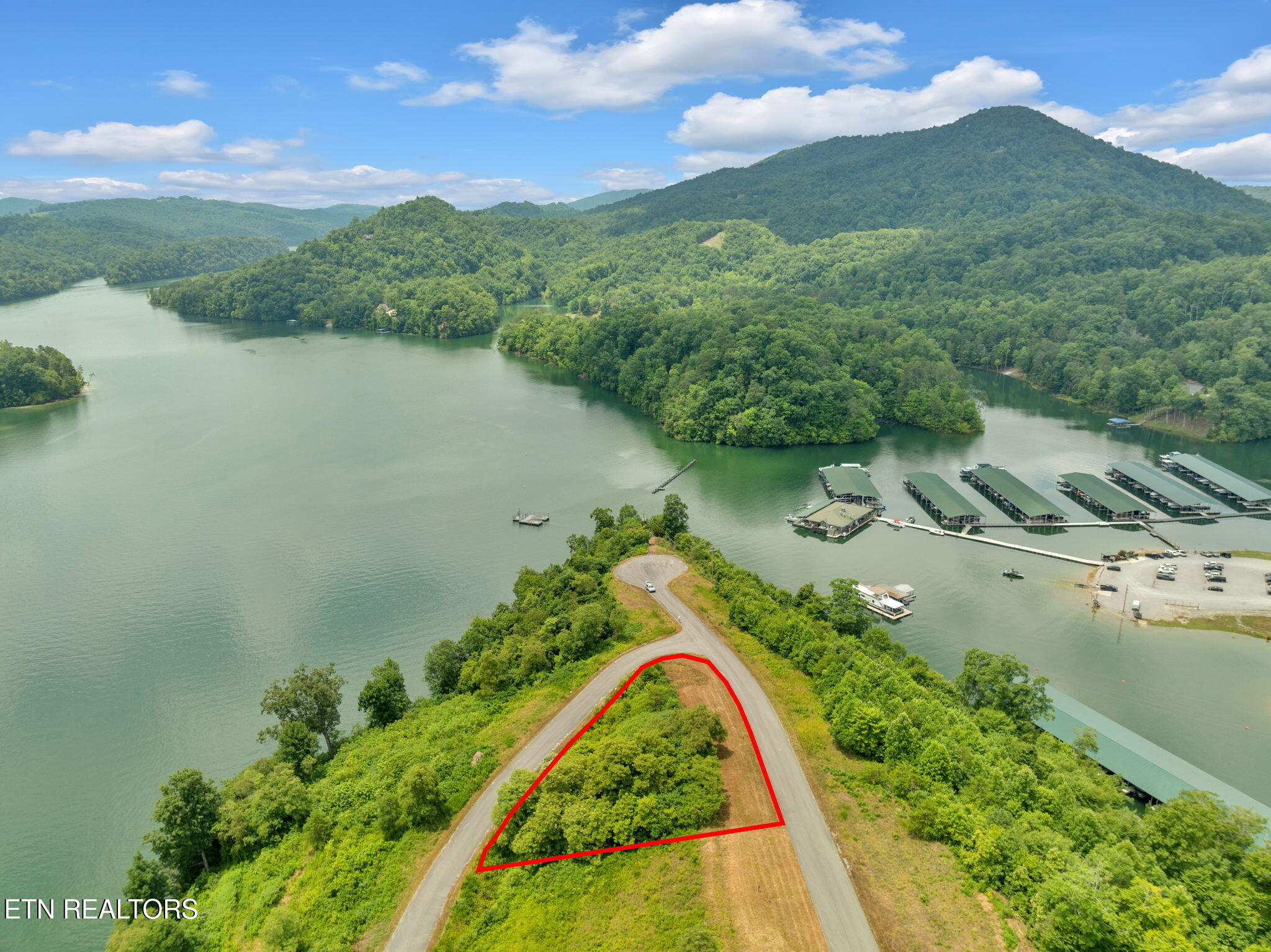 Lot 32 Windward Blvd. Property Photo 1