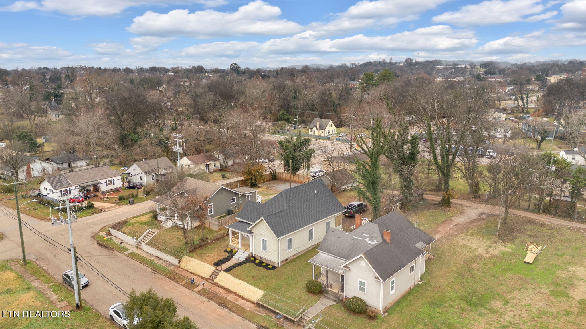 2707 Selma Ave Property Photo 6