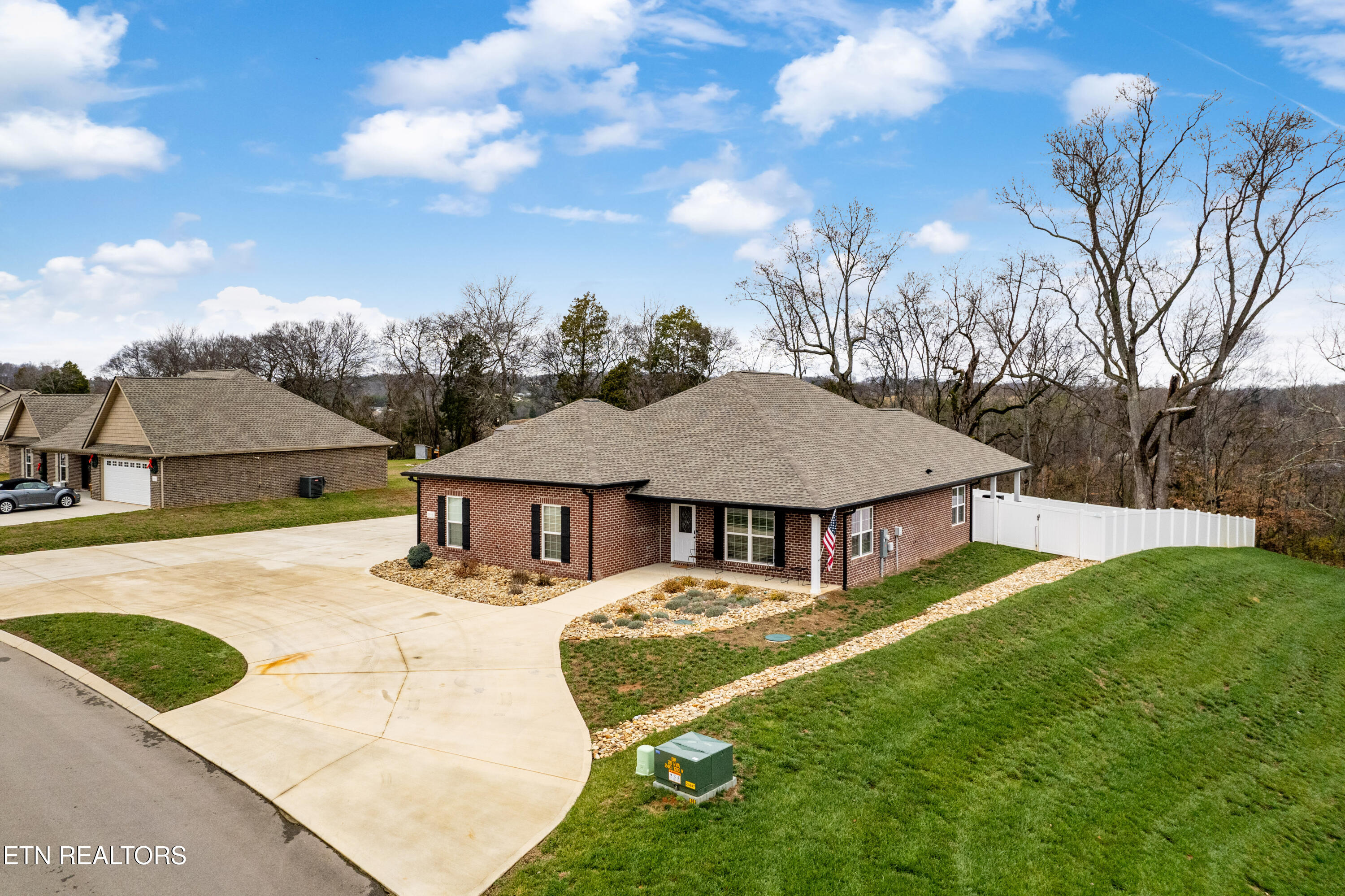 1916 Griffitts Mill Circle Property Photo