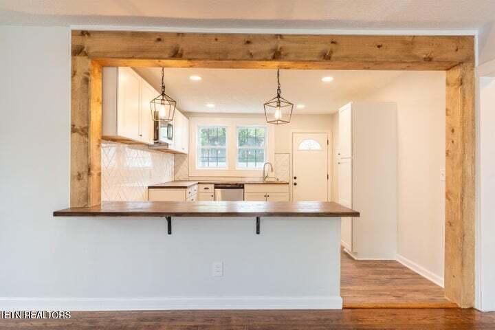 2918 Woodbine Ave Property Photo 9