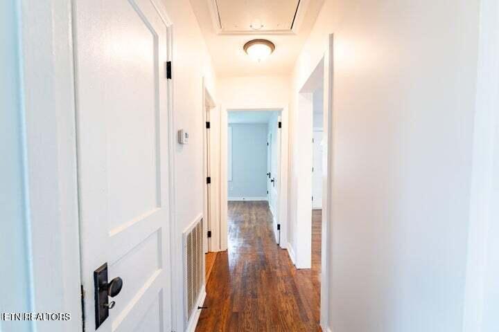 2918 Woodbine Ave Property Photo 21