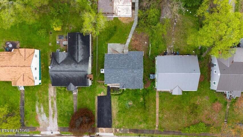 2918 Woodbine Ave Property Photo 26