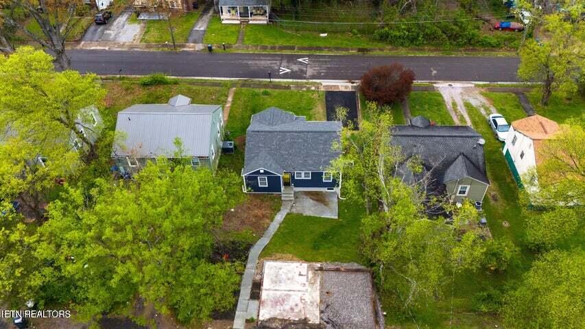2918 Woodbine Ave Property Photo 29