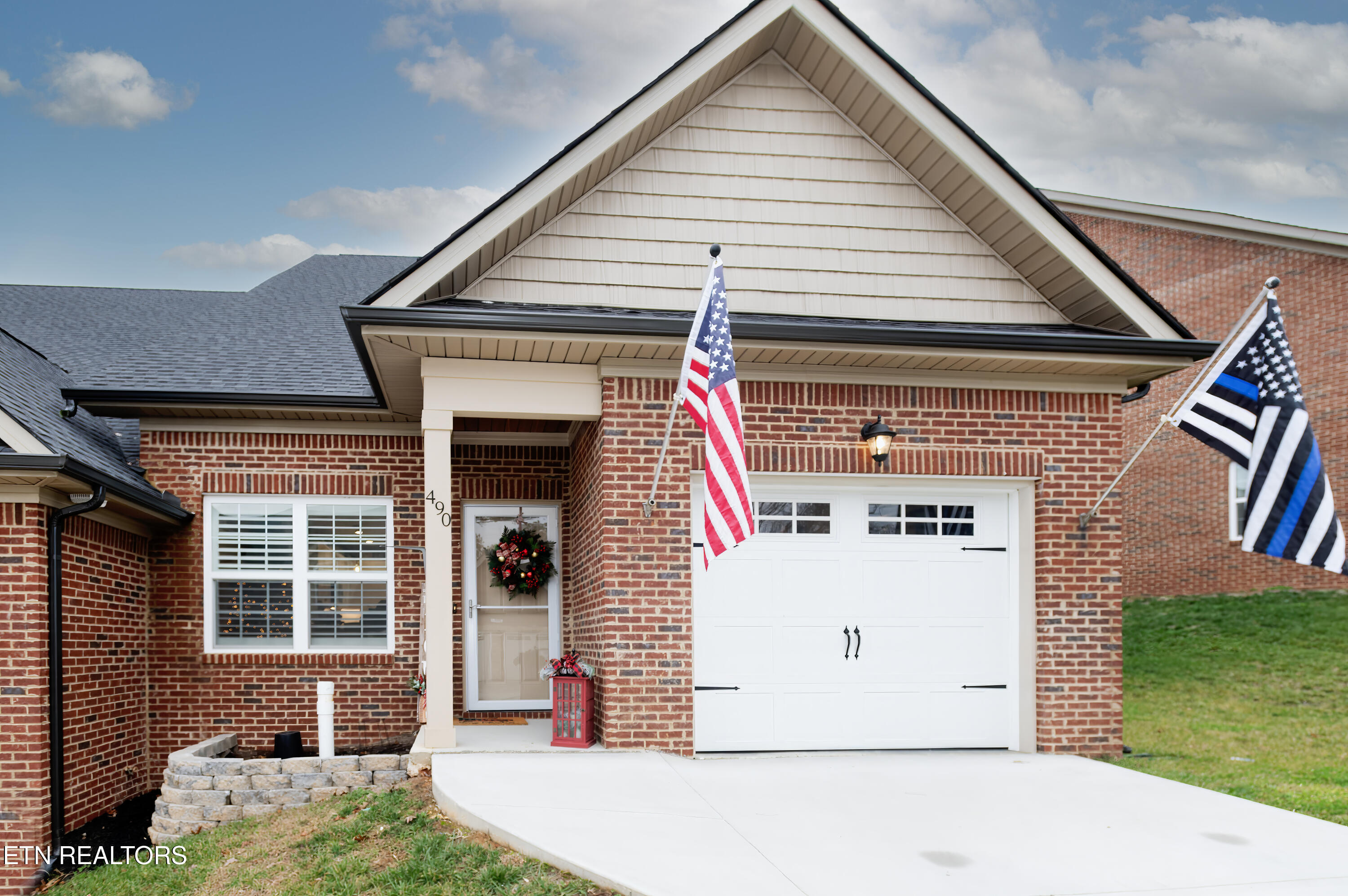 490 Jacksonian Way Property Photo