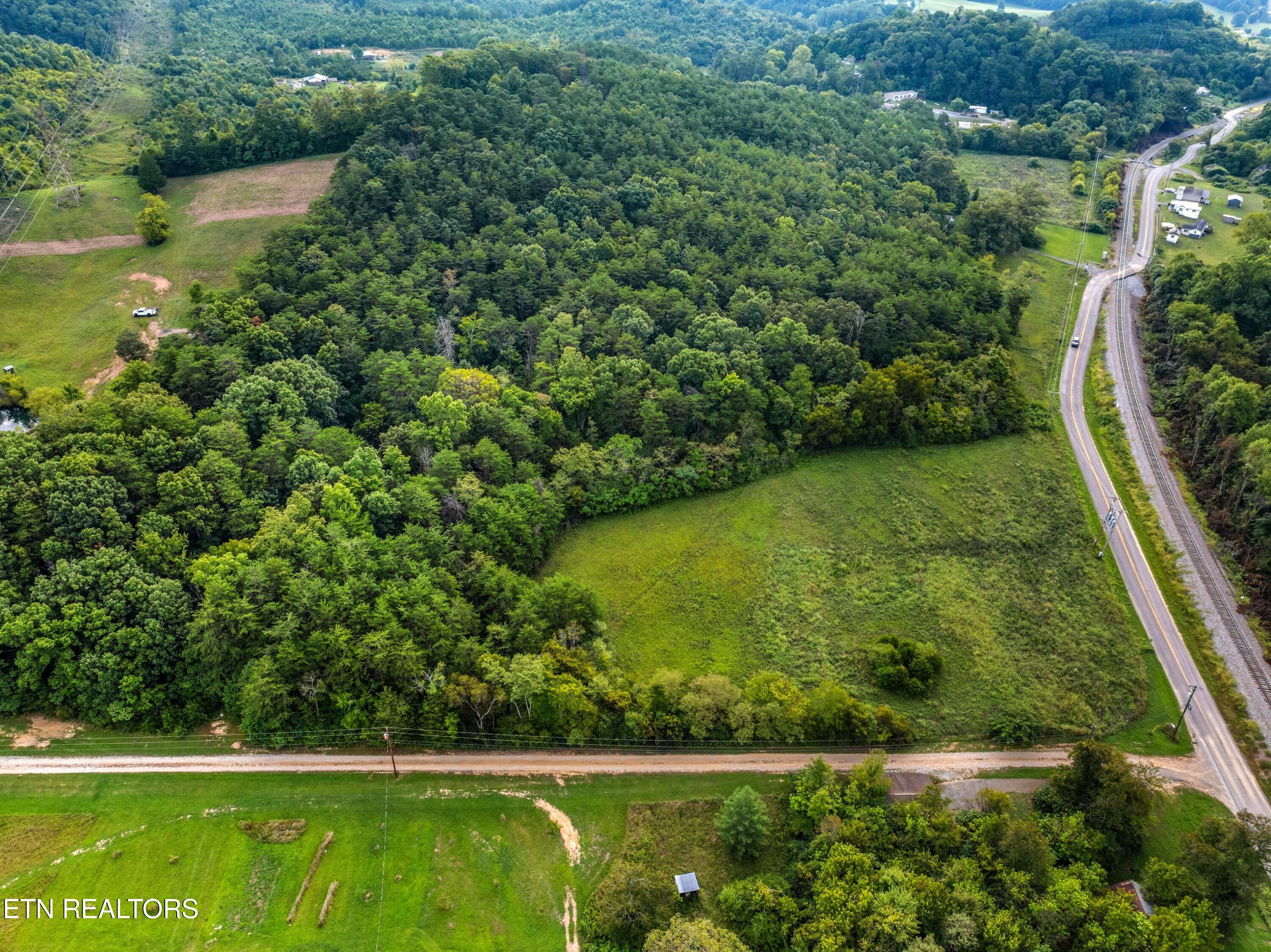 3207 Sulphur Springs Rd Property Photo 14