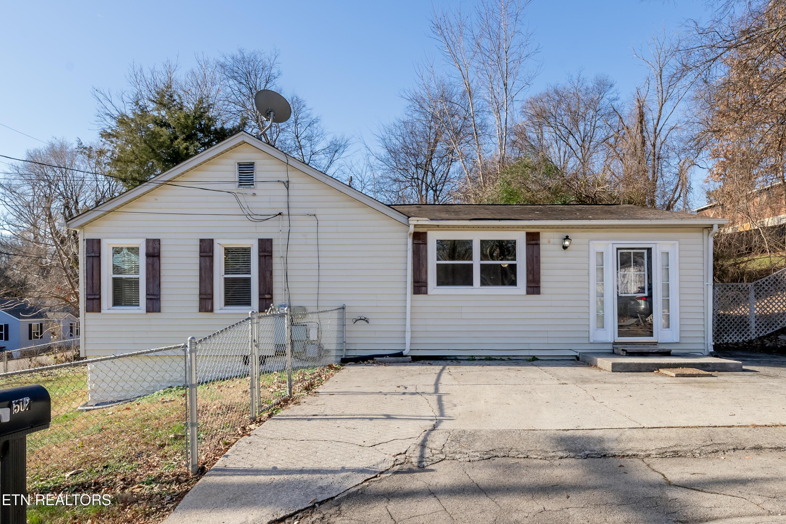 507 Sunnyside St Property Photo 1